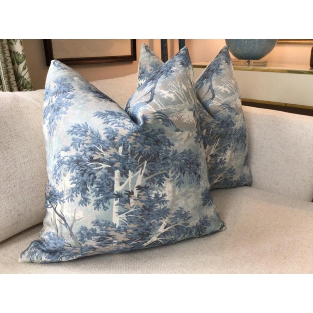 Coppia di cuscini Cowtan e Tout 