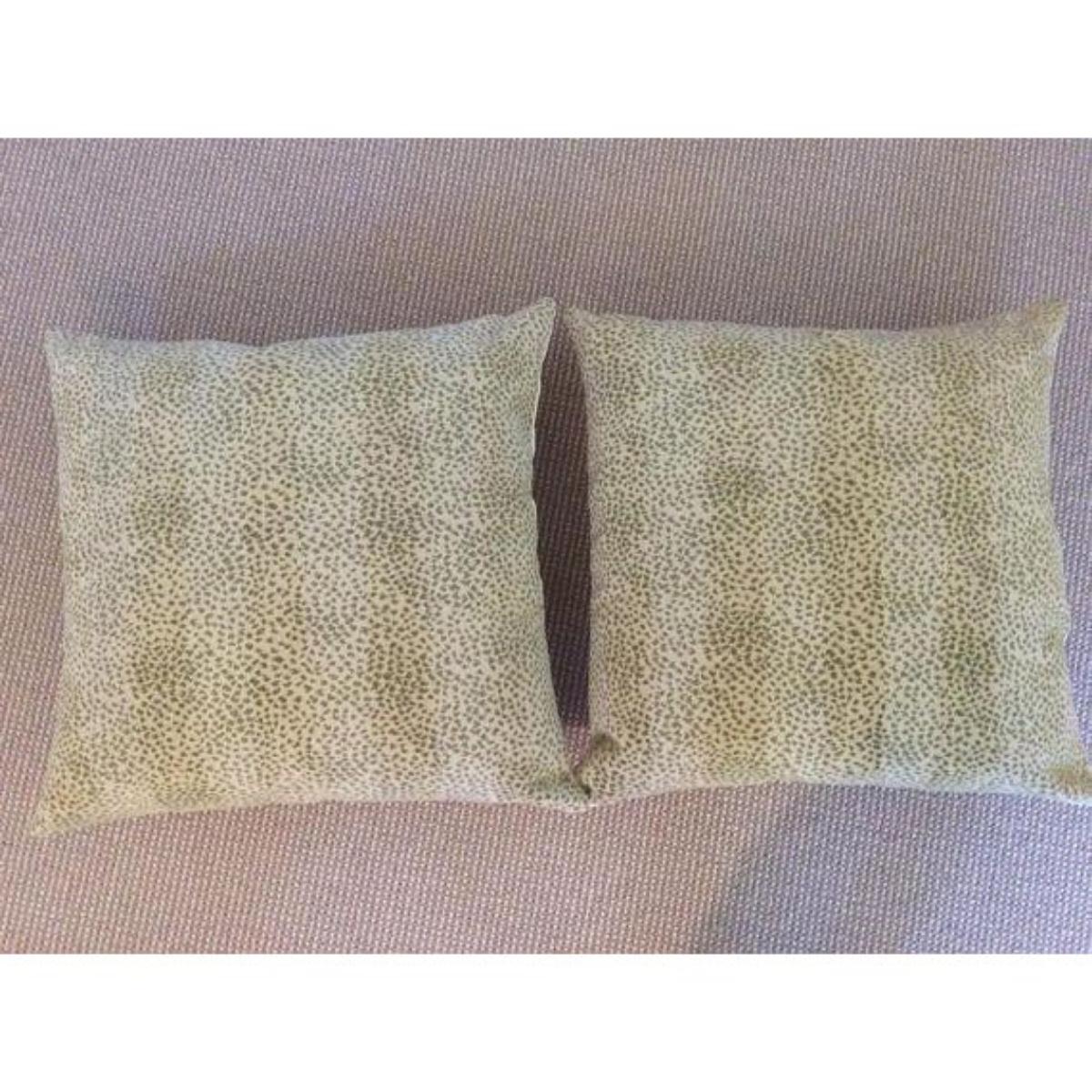 Américain Paire de coussins en velours Gros Point 