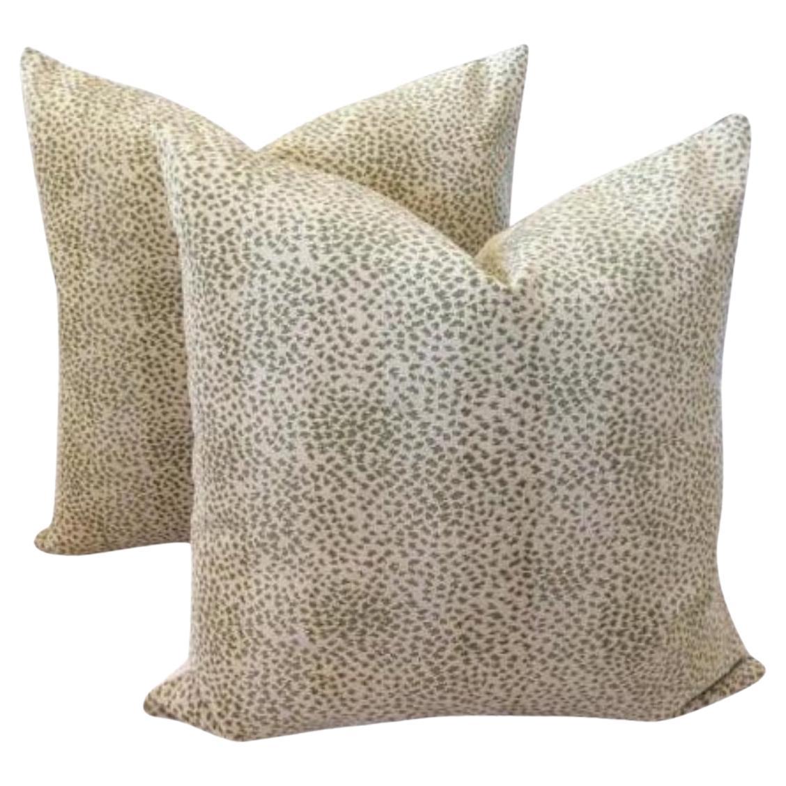 Coppia di cuscini in velluto Gros Point "Malabar" di Cowtan e Tout