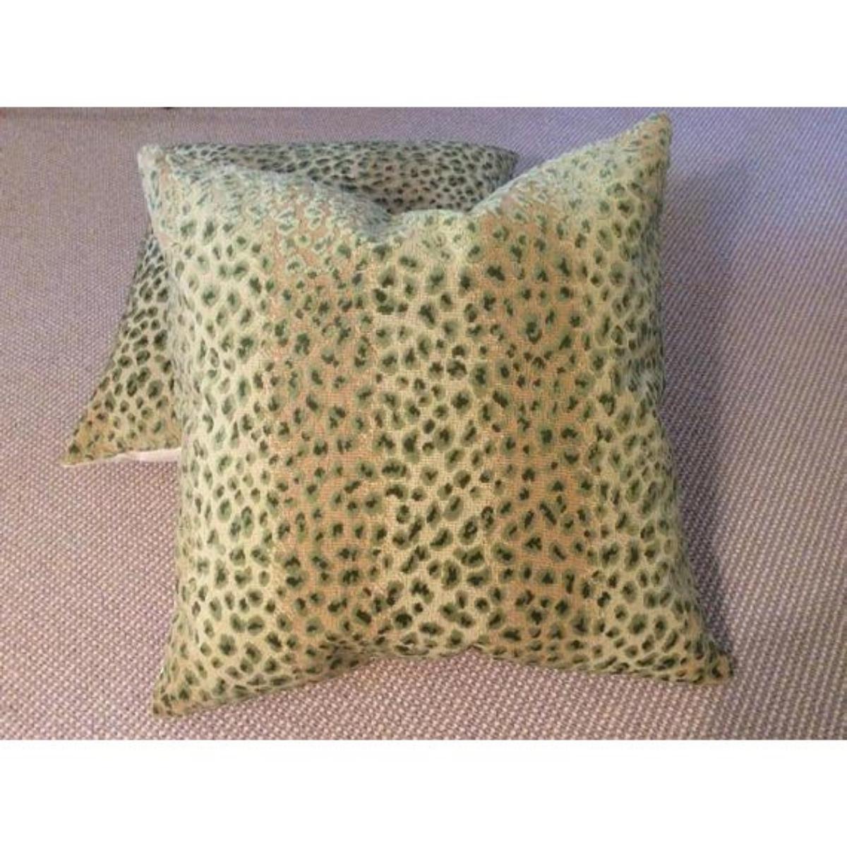 Hollywood Regency Coppia di cuscini Cowtan e Tout 