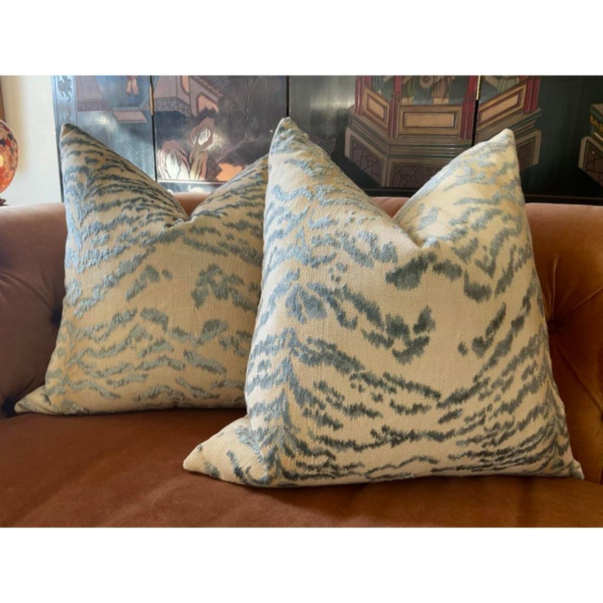 Americano Coppia di cuscini Cowtan & Tout 