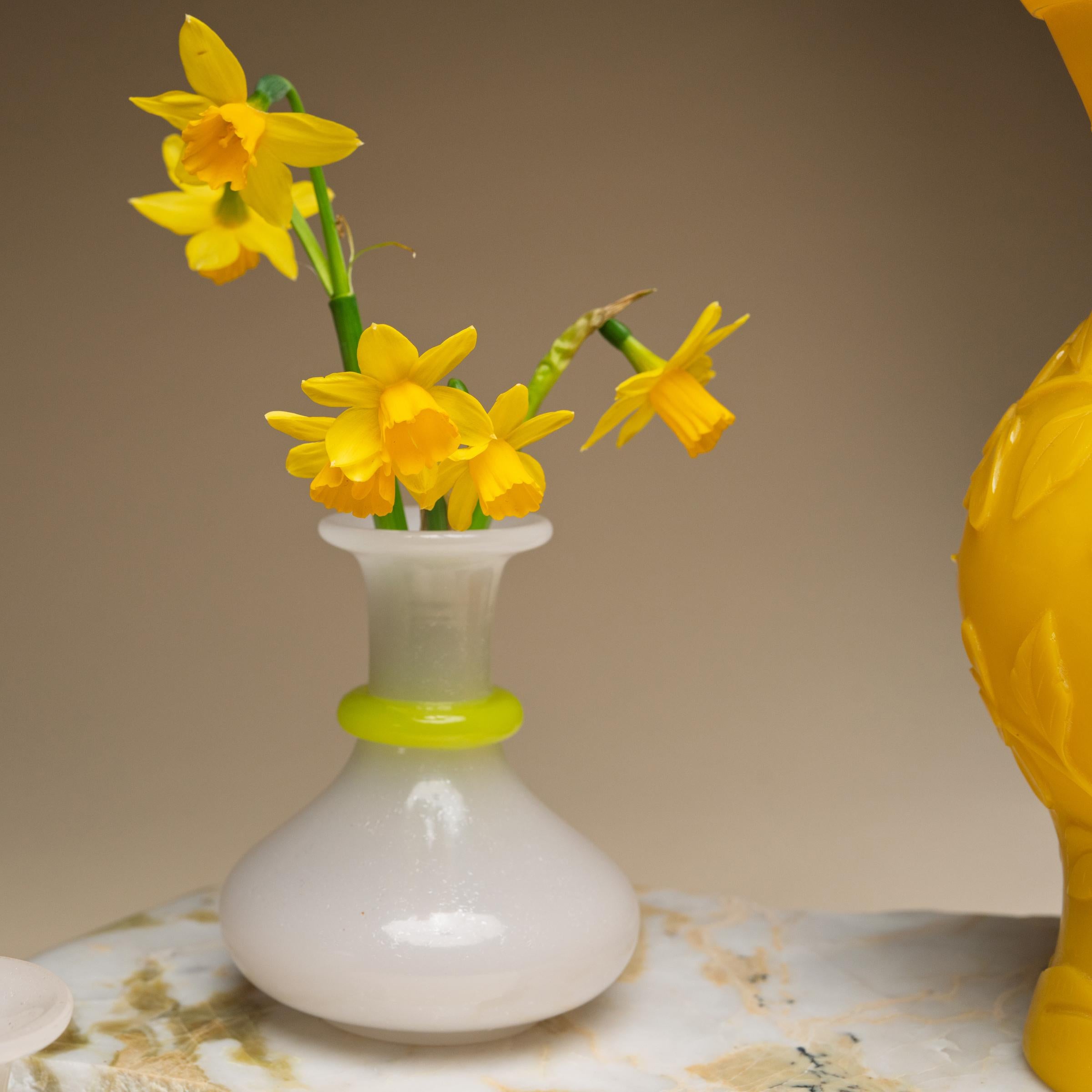 Art Deco Pair of Crazed Opaline Glass Bud Vases, c. 1930s For Sale