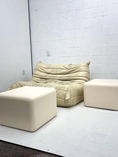 Pair of Cream lacquer, Milo Baughman pedestal cube modular side tables