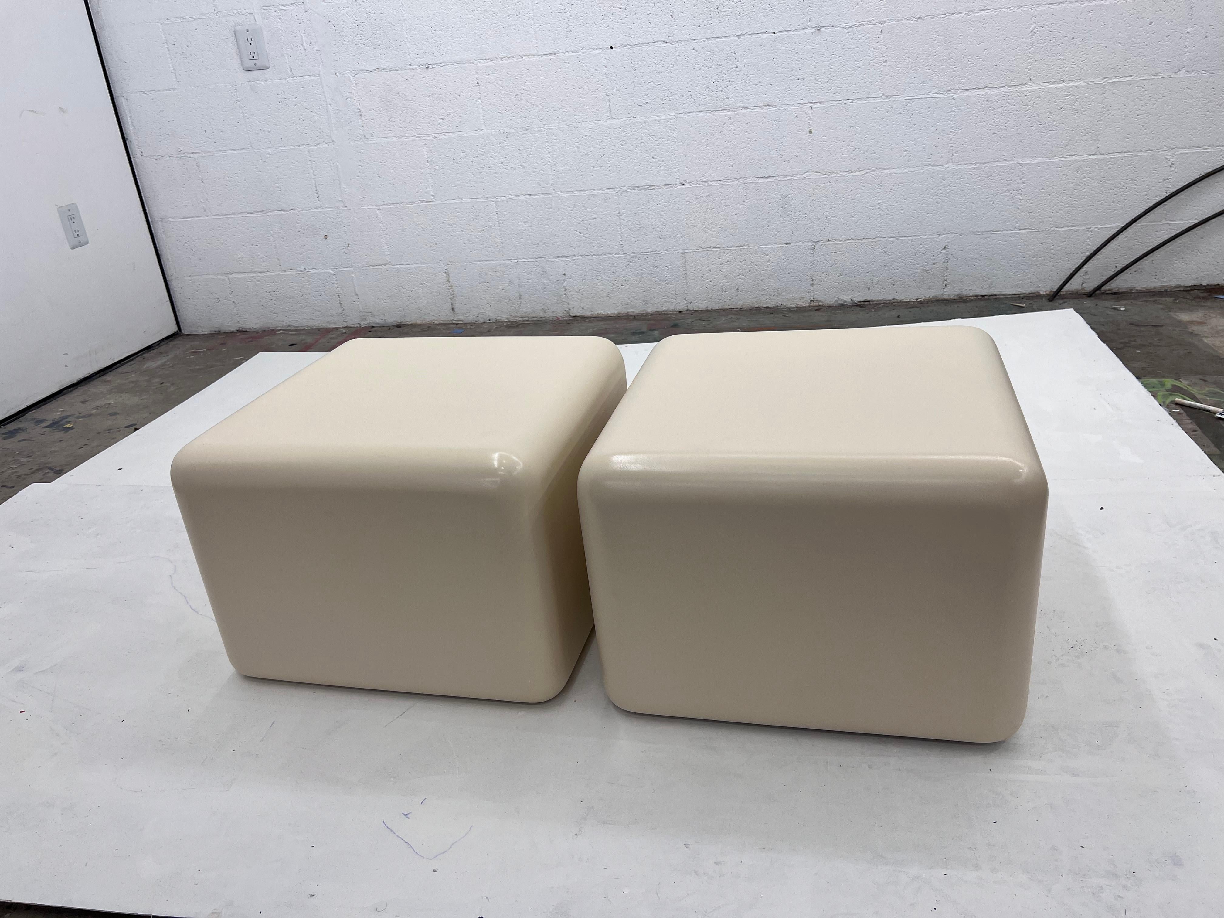 American Pair of Cream lacquer, Milo Baughman pedestal cube modular side tables 