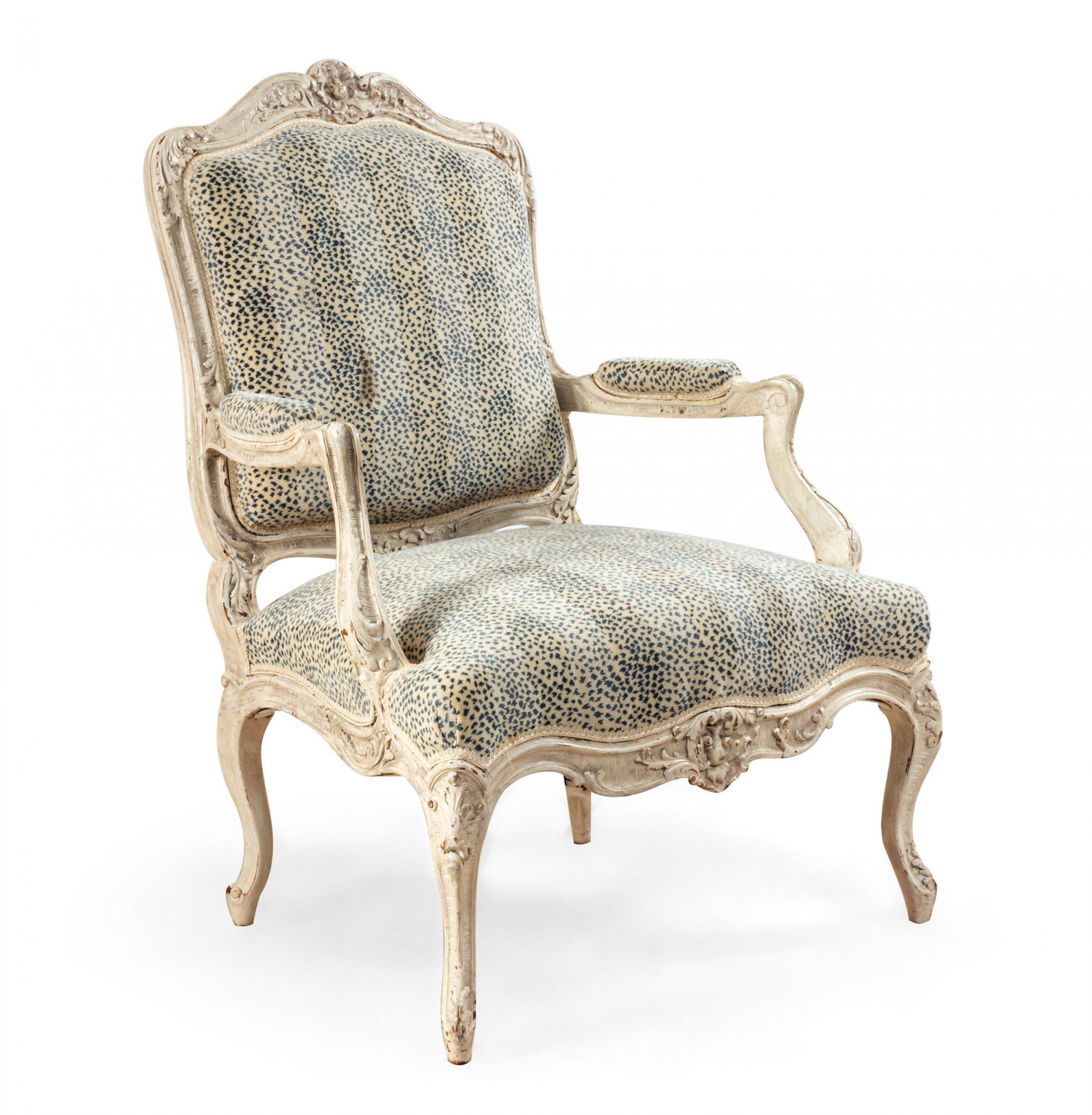 Pair of Cream Louis XV Style Carved Open Armchairs with Leopard Upholstery In Good Condition For Sale In New York, NY