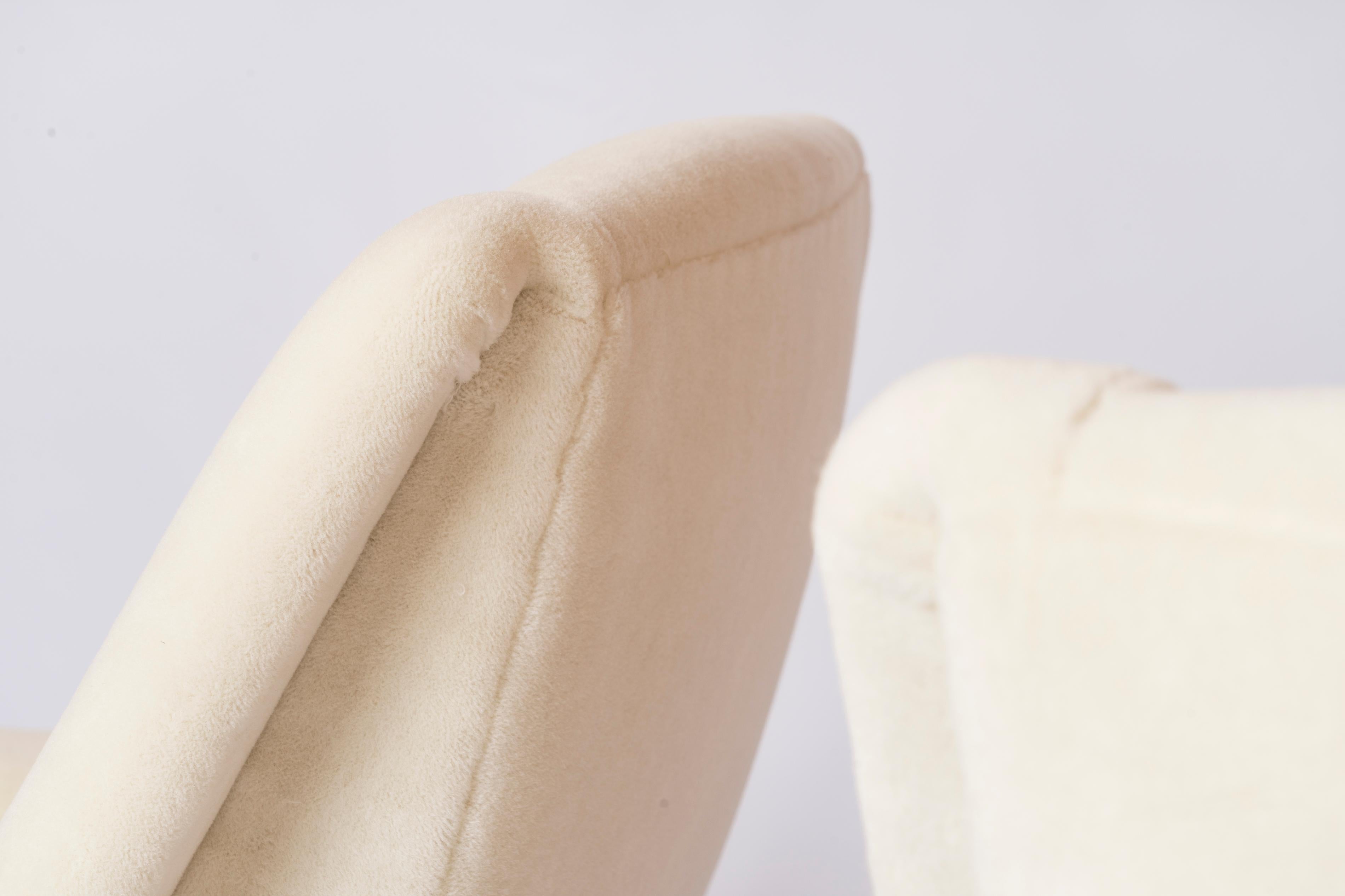 Pair of Cream Mohair Armchairs by Alfred Hendrickx for Belform - Belgium, 1958 For Sale 2