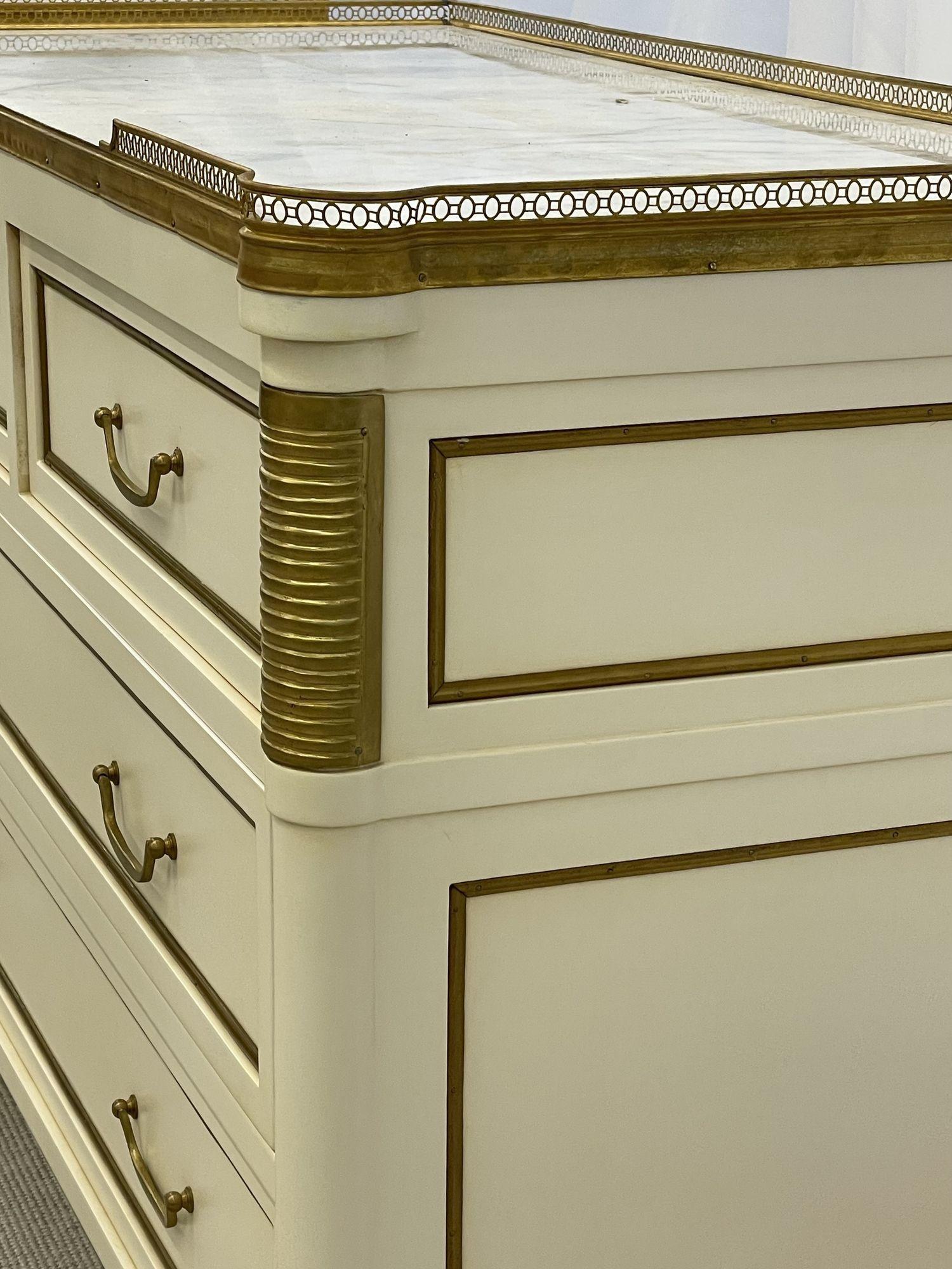 Pair of Cream Painted Louis XVI Style Commodes, Nightstands, Dressers, Chests For Sale 4