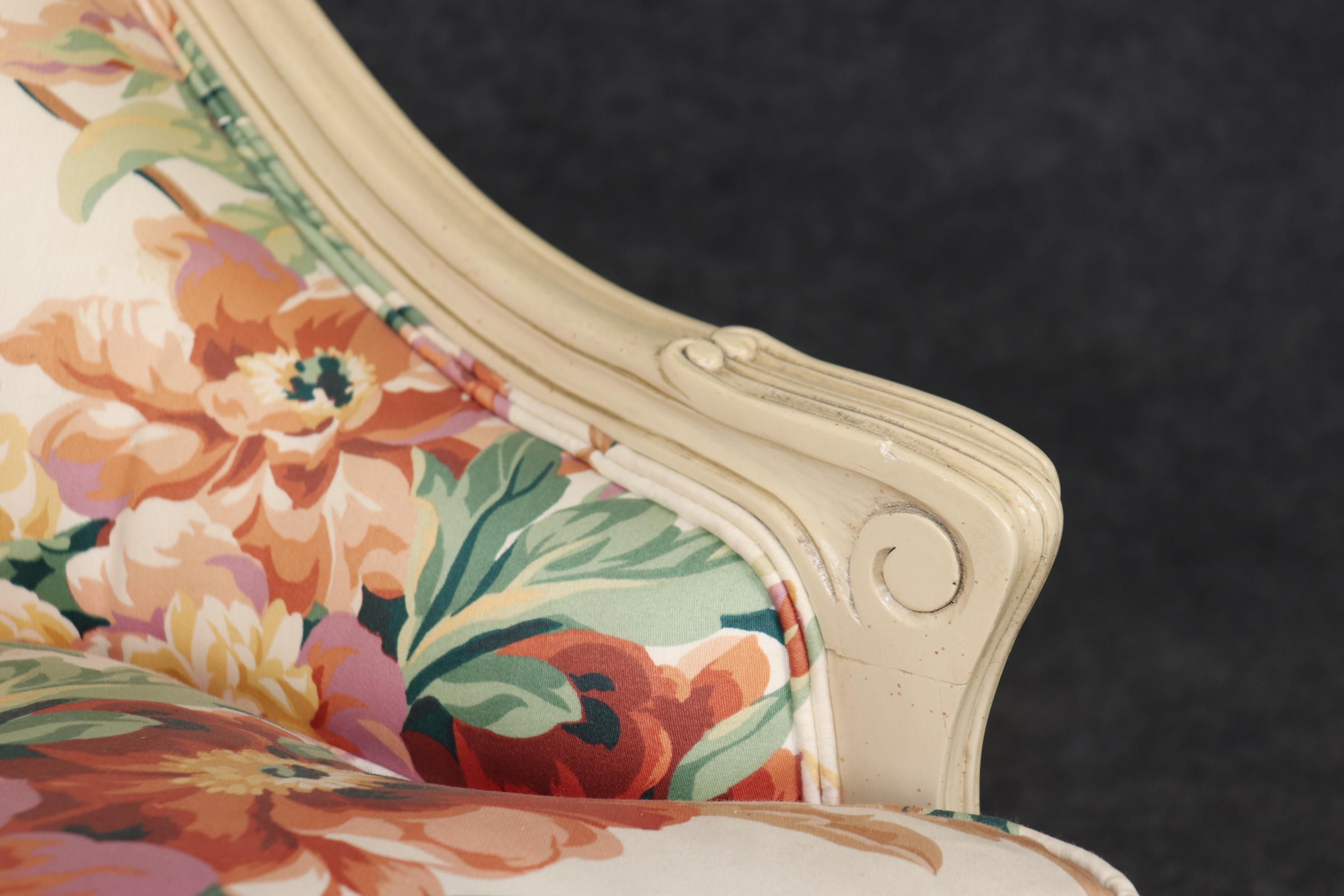 Pair of Creme Paint Decorated Floral Upholstered French Louis XV Settees For Sale 3