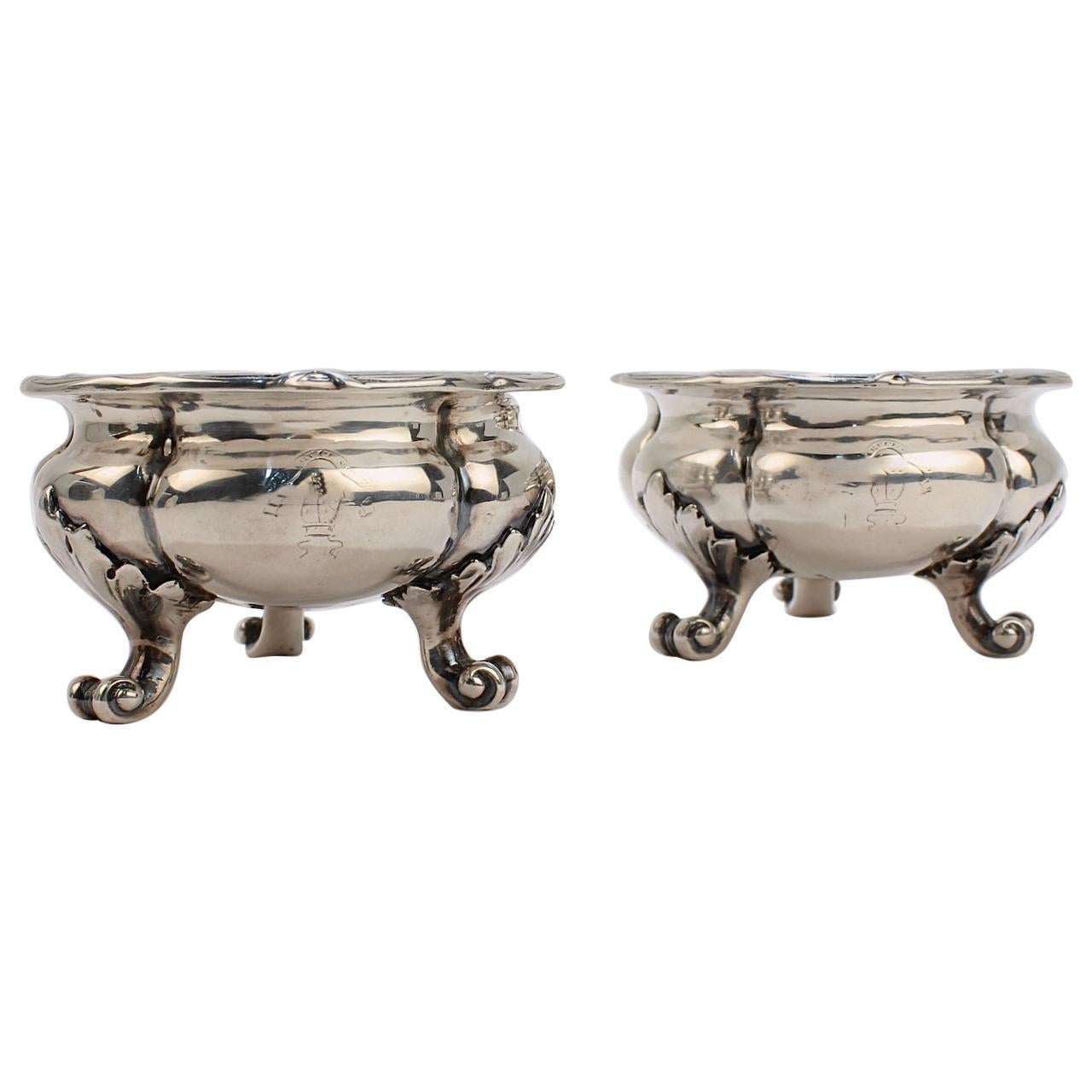 Pair of Crested English Victorian Sterling Silver Salt Cellars by Hunt & Roskell