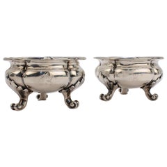 Used Pair of Crested English Victorian Sterling Silver Salt Cellars by Hunt & Roskell