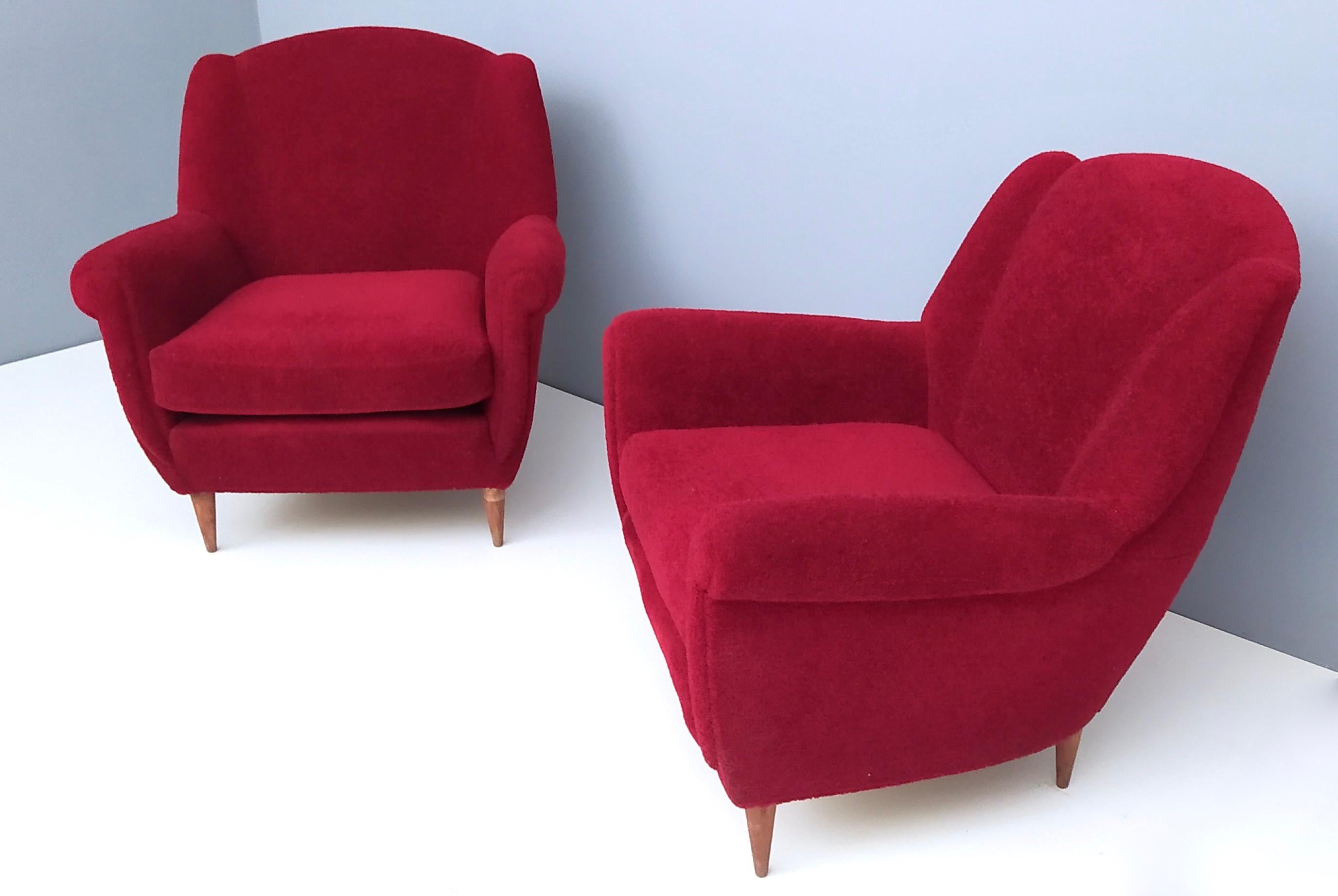 Italian Pair of Crimson Upholstered Armchairs by Gigi Radice for Minotti, Italy, 1950s