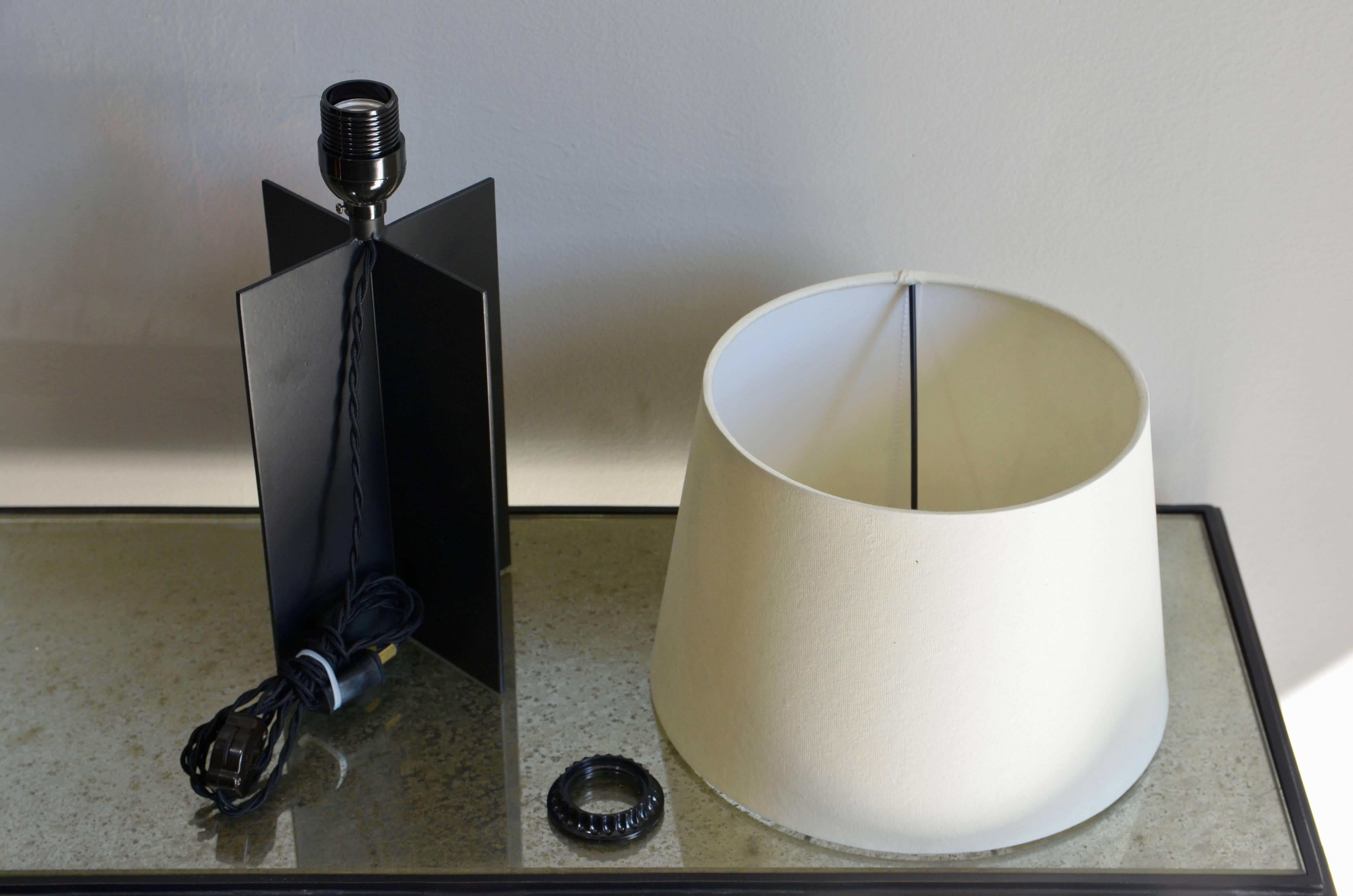 Painted Pair of 'Croisillon' Matte Black Steel and Parchment Lamps by Design Frères For Sale