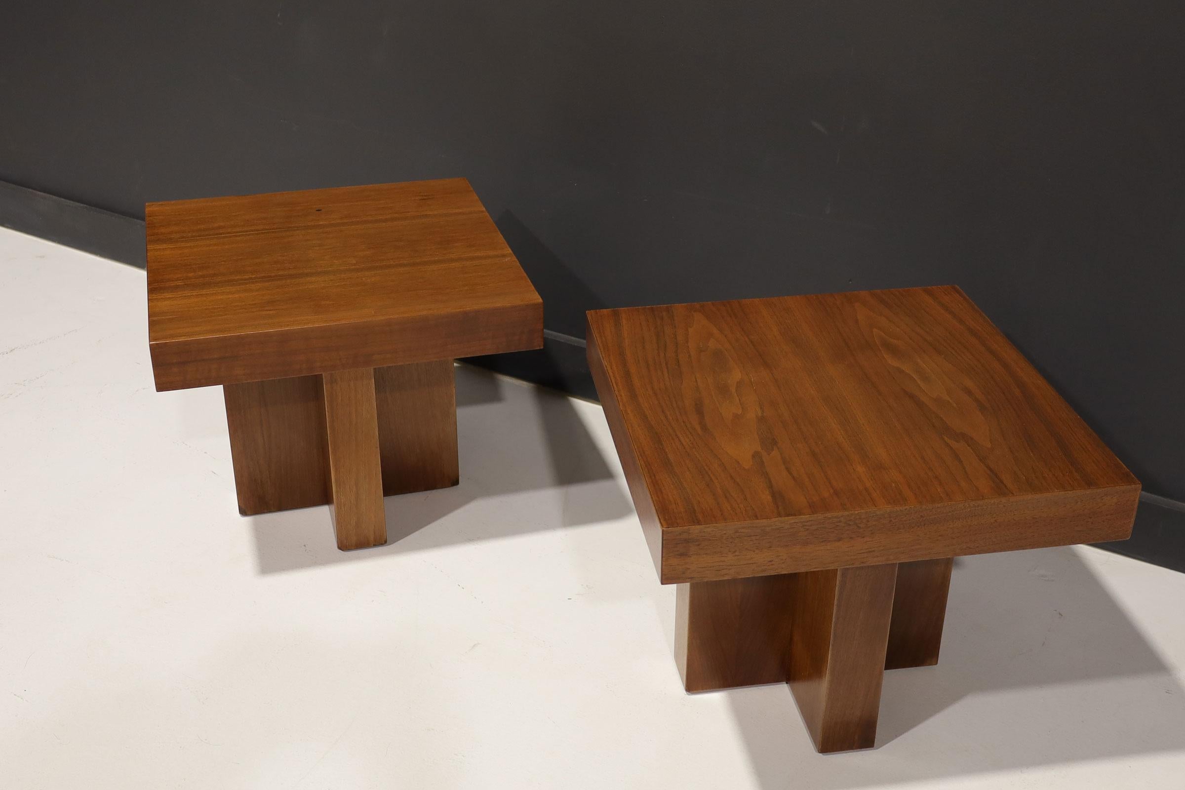 20th Century Pair of Cruciform Occasional Tables in the Style of Milo Baughman