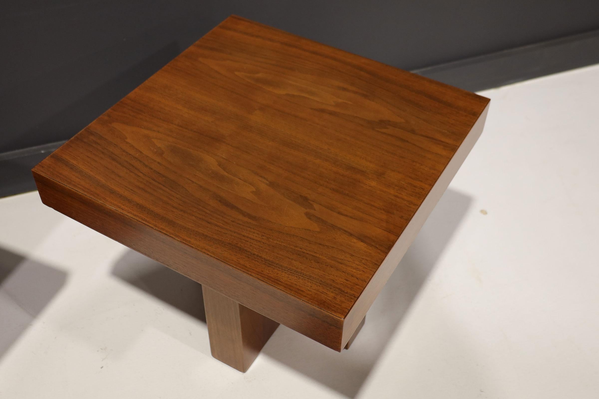 Walnut Pair of Cruciform Occasional Tables in the Style of Milo Baughman