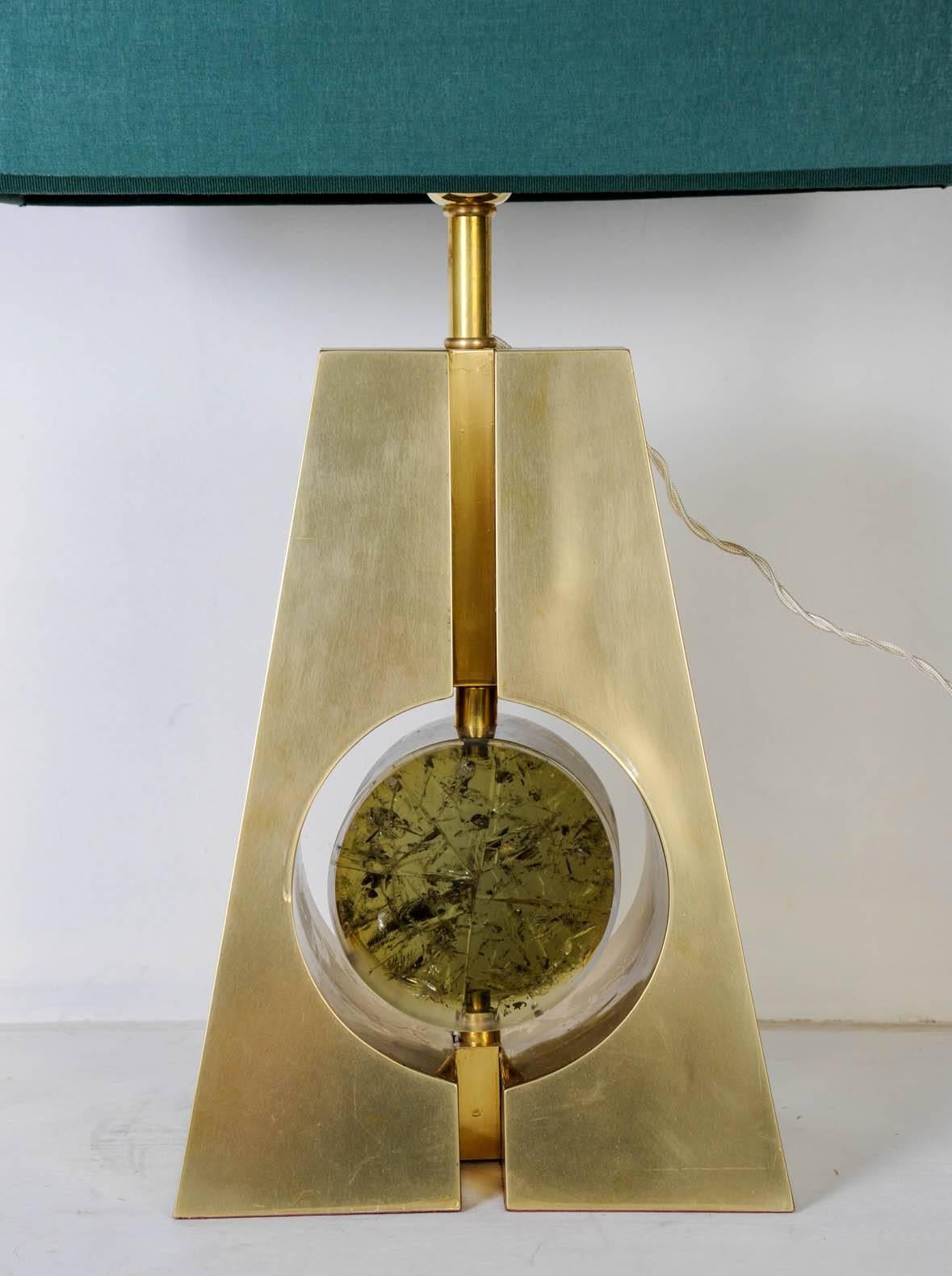 Very nice table lamps in brass with crushed ice resin disc
No shade provided
Dimensions given without shade.