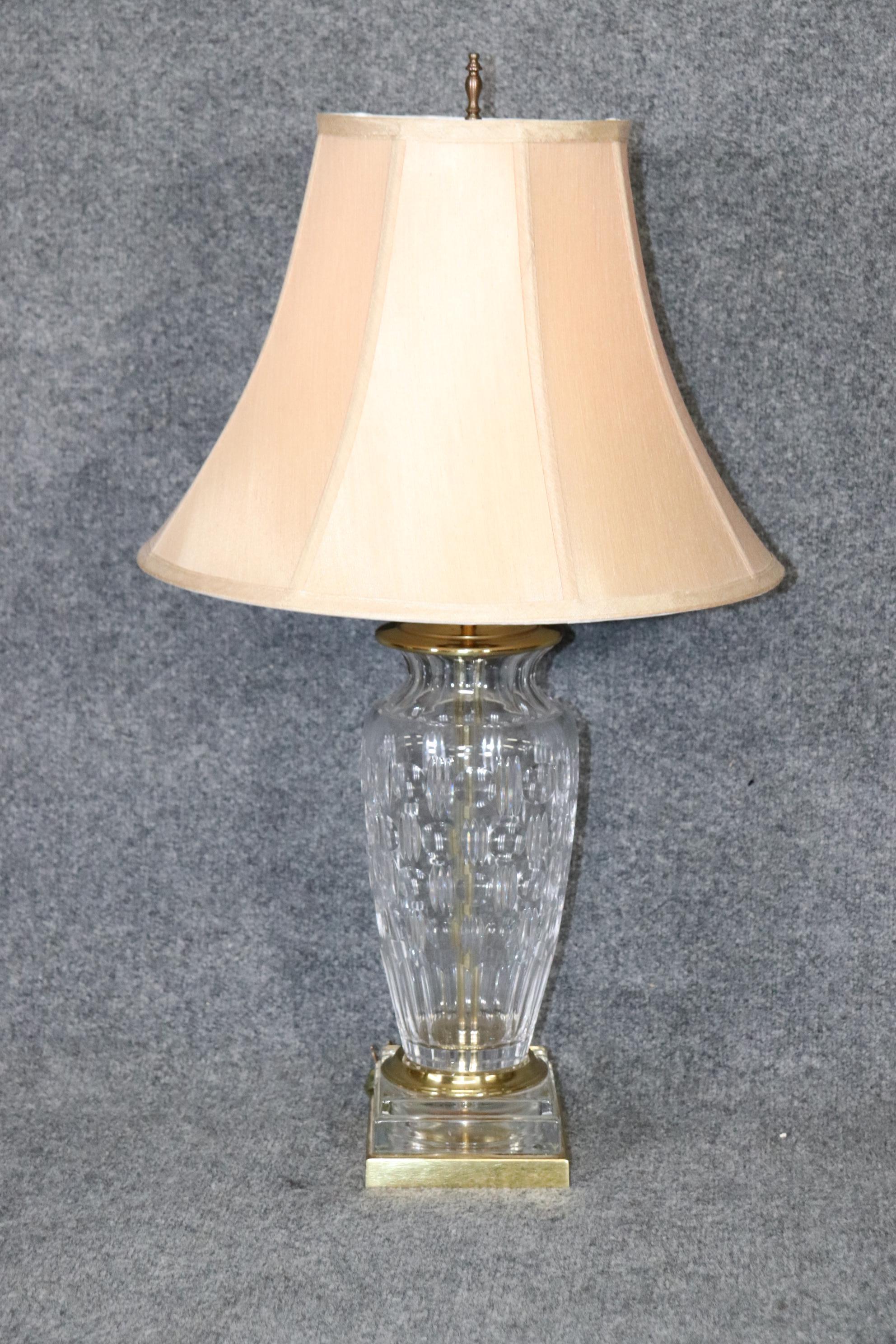 Mid-Century Modern Pair of Crystal and Brass Lamps Attributed to Waterford For Sale