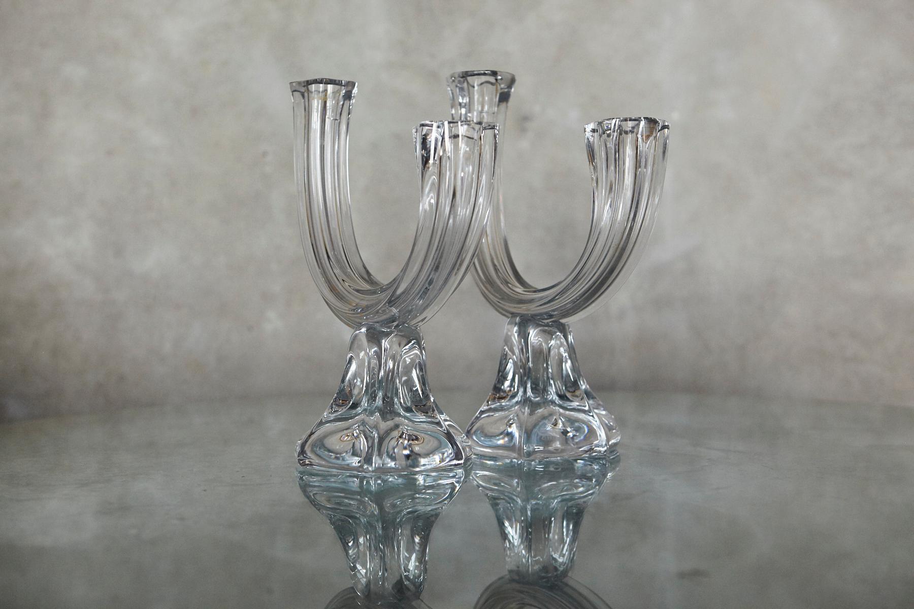 Pareja de candelabros de cristal de Cristallerie Lorraine, Francia, años 50 en venta 3