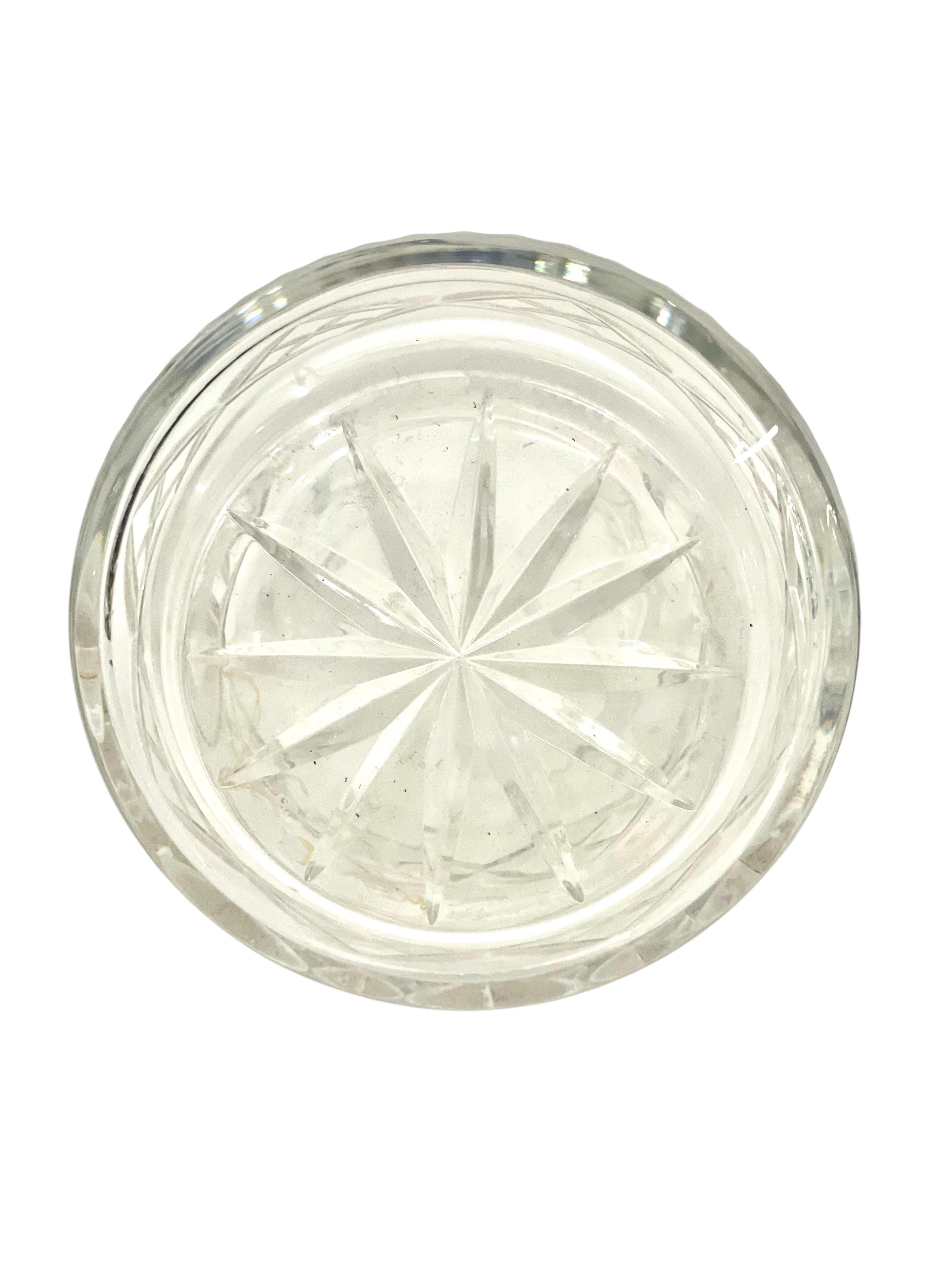 Pair of  Crystal Carafes in the Saint Louis Style 20th Century For Sale 7
