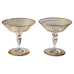Coppia di bicchieri da Champagne Coupe in cristallo dorato, attribuiti a Josephinenhutte