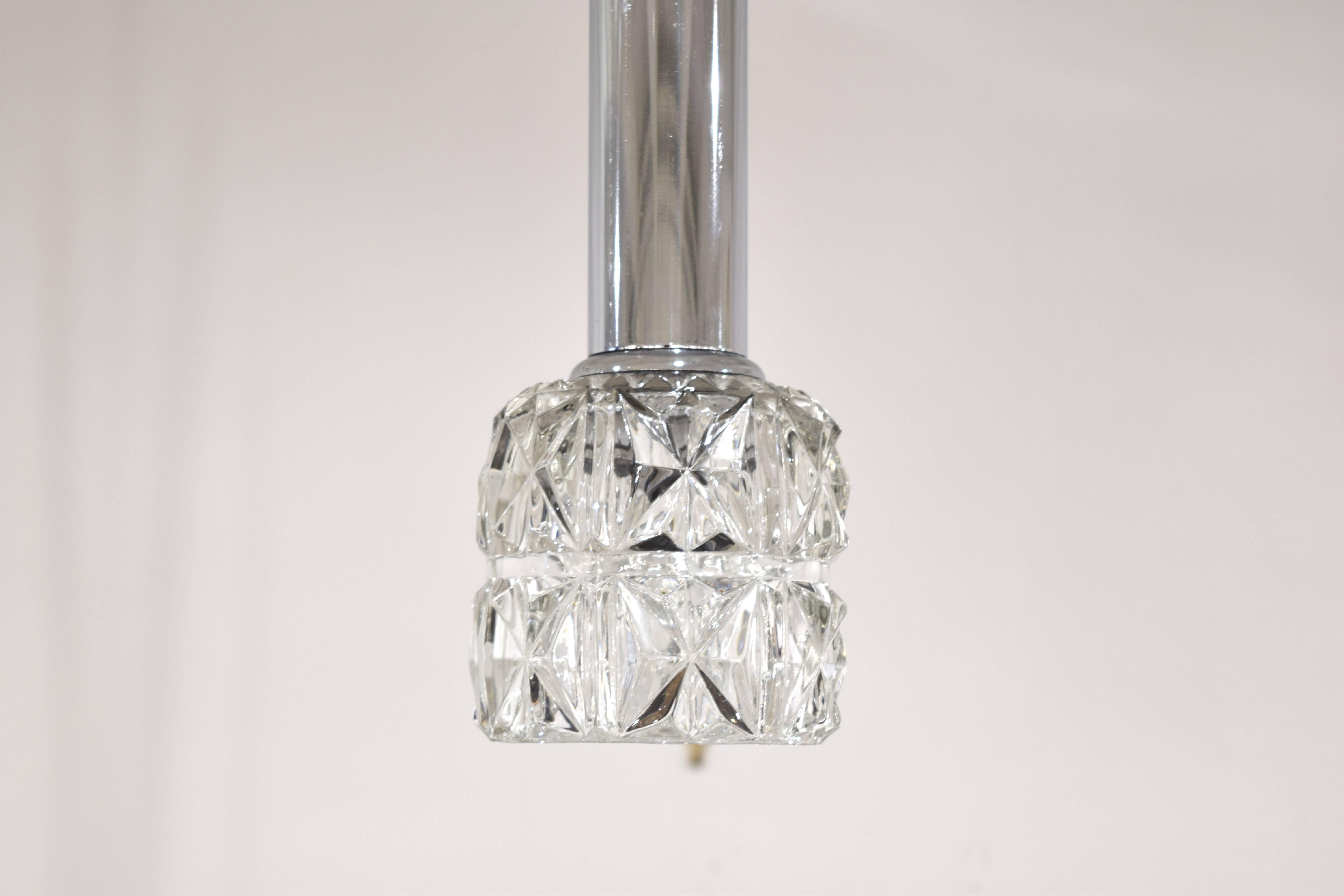 Art Glass Pair of Crystal Doria Pendants For Sale