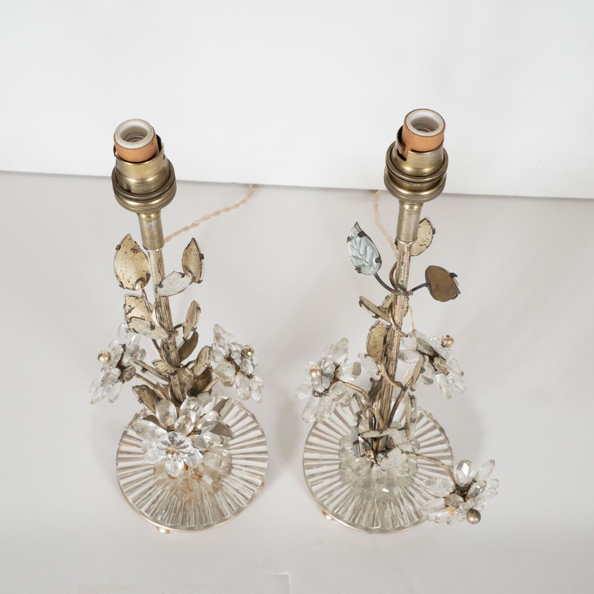 Paar Tischlampen mit Blumenmotiv aus Kristall im Angebot 2