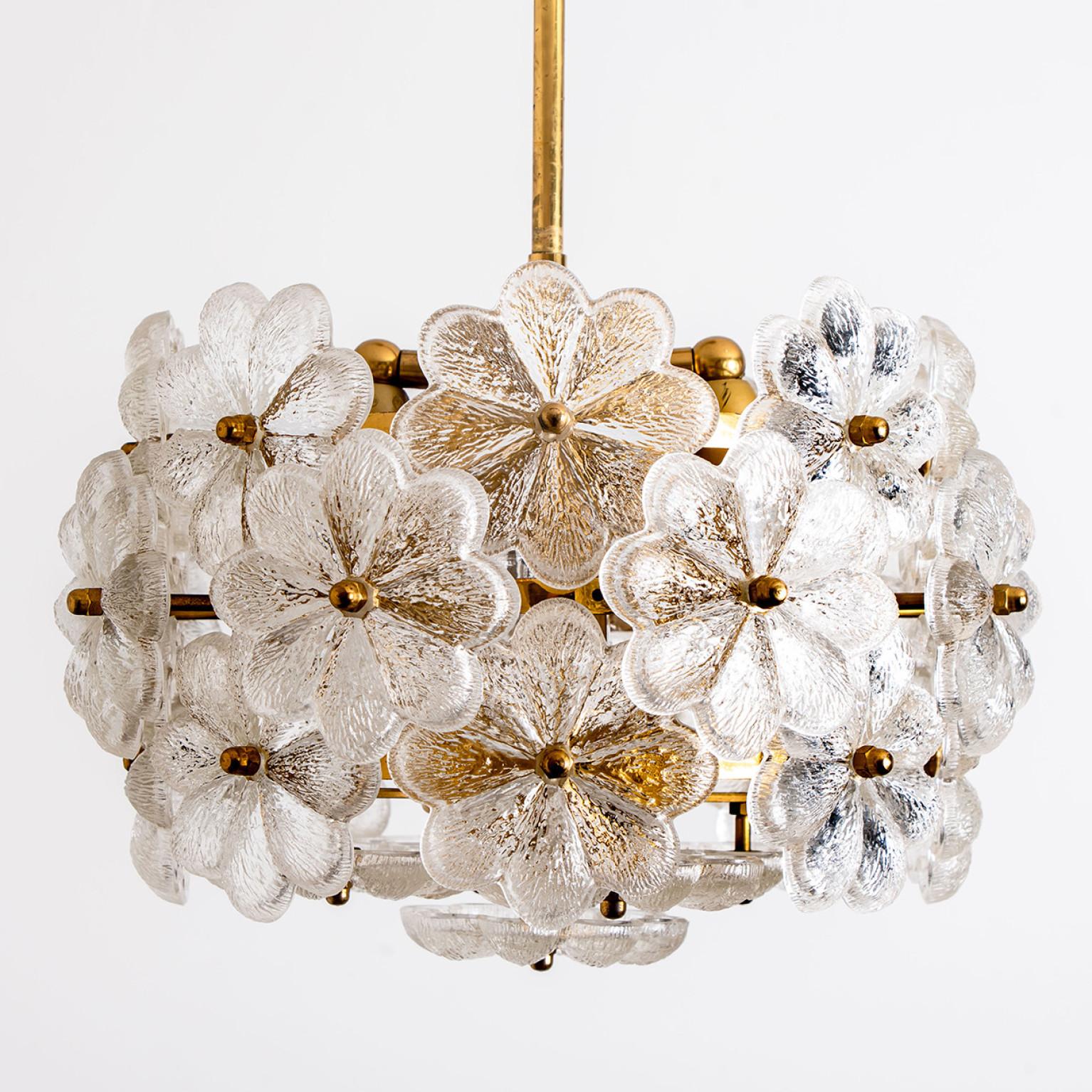 Pair of Crystal Flower Chandeliers by Ernst Palme, Germany, 1970s In Good Condition In Rijssen, NL