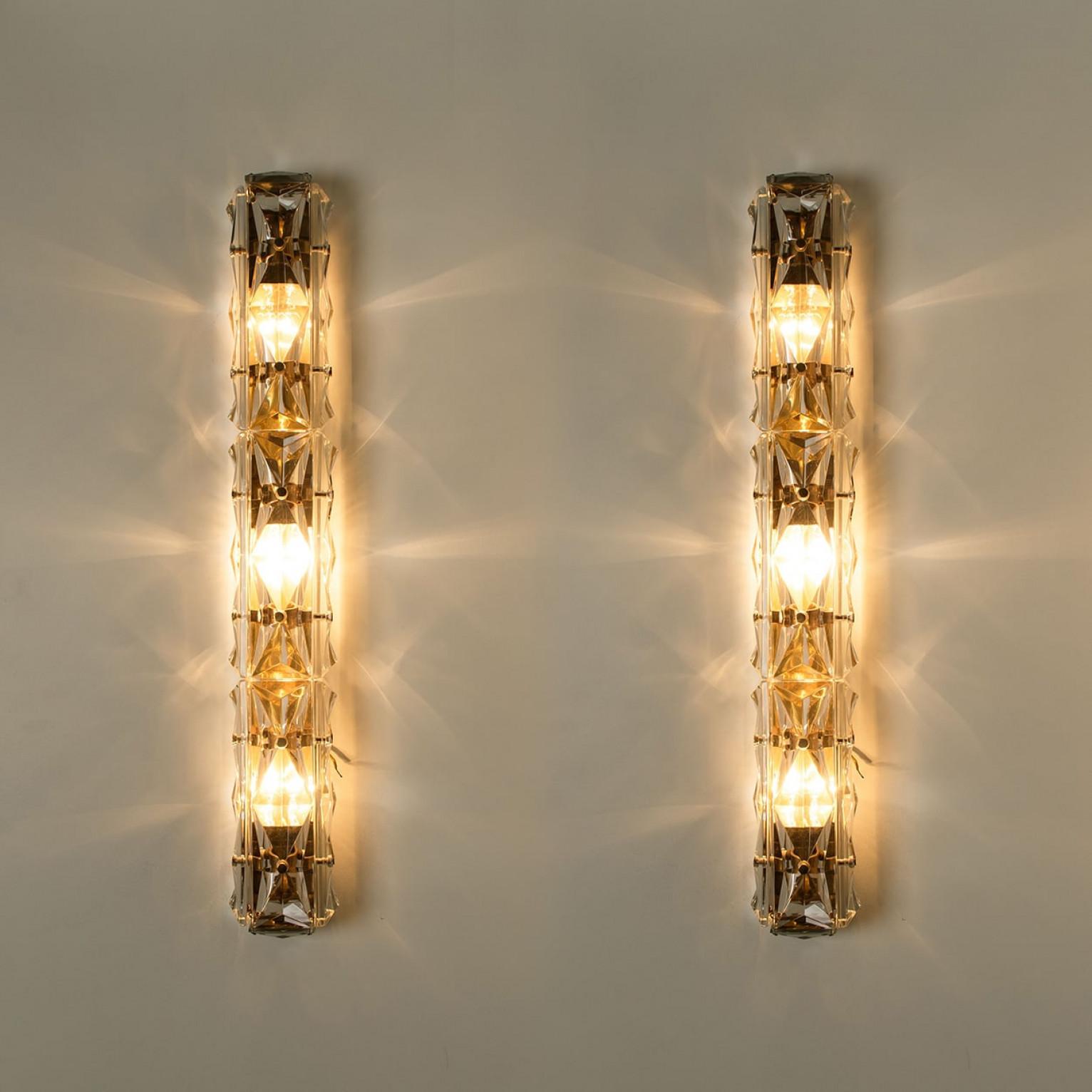 Pareja de apliques de cristal y latón de Kinkeldey, años 70 en venta 3