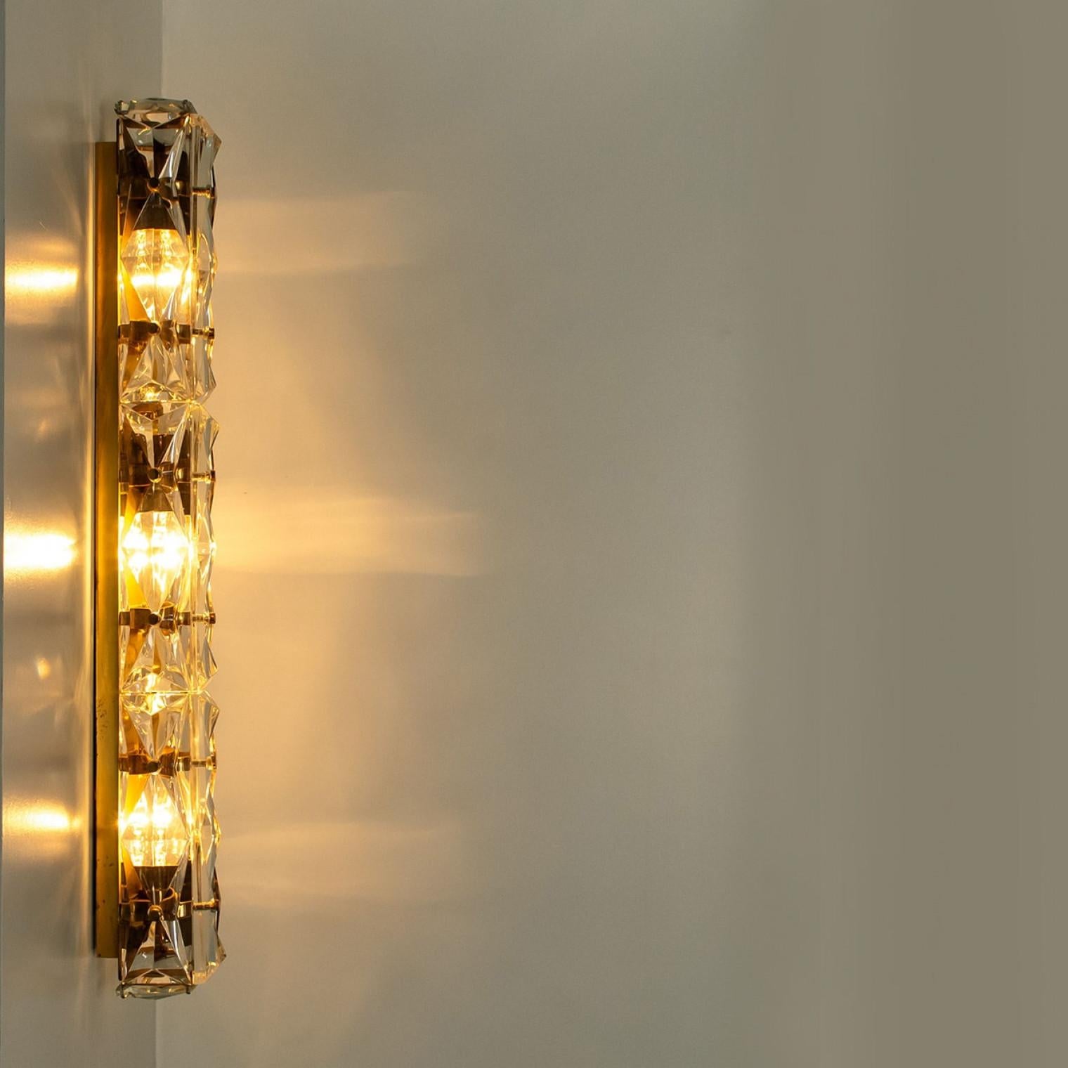 Pareja de apliques de cristal y latón de Kinkeldey, años 70 en venta 4