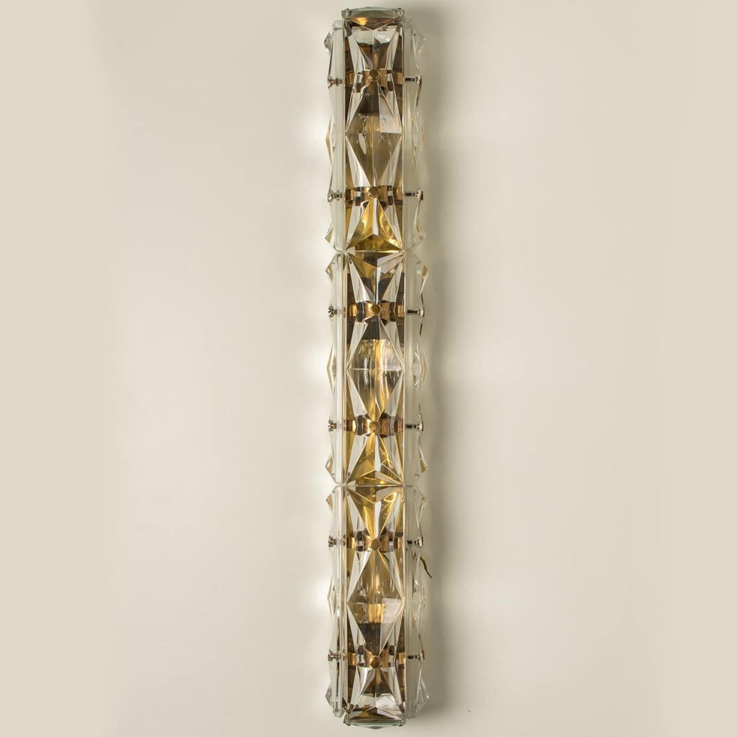 Pareja de apliques de cristal y latón de Kinkeldey, años 70 en venta 6