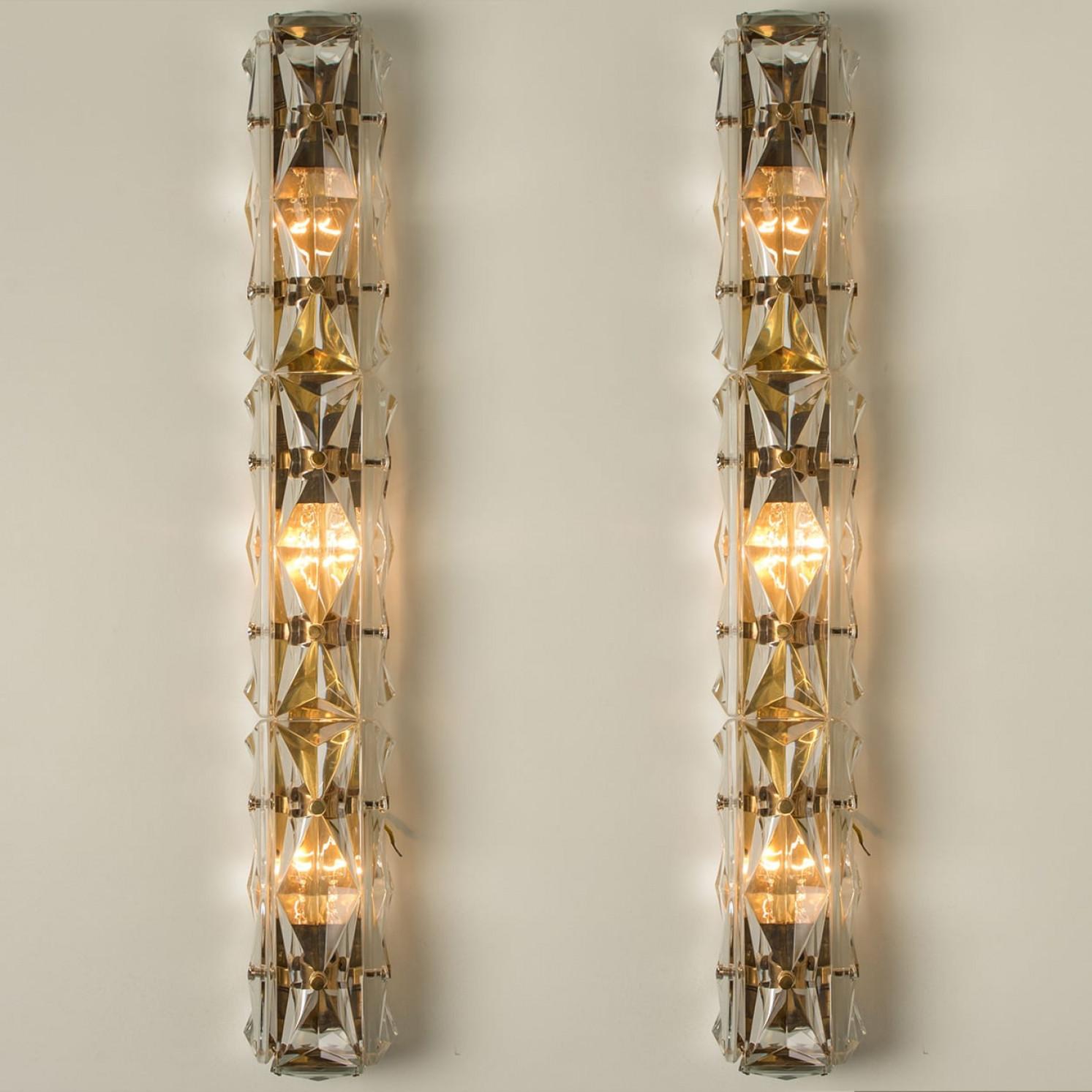 Pareja de apliques de cristal y latón de Kinkeldey, años 70 Alemán en venta