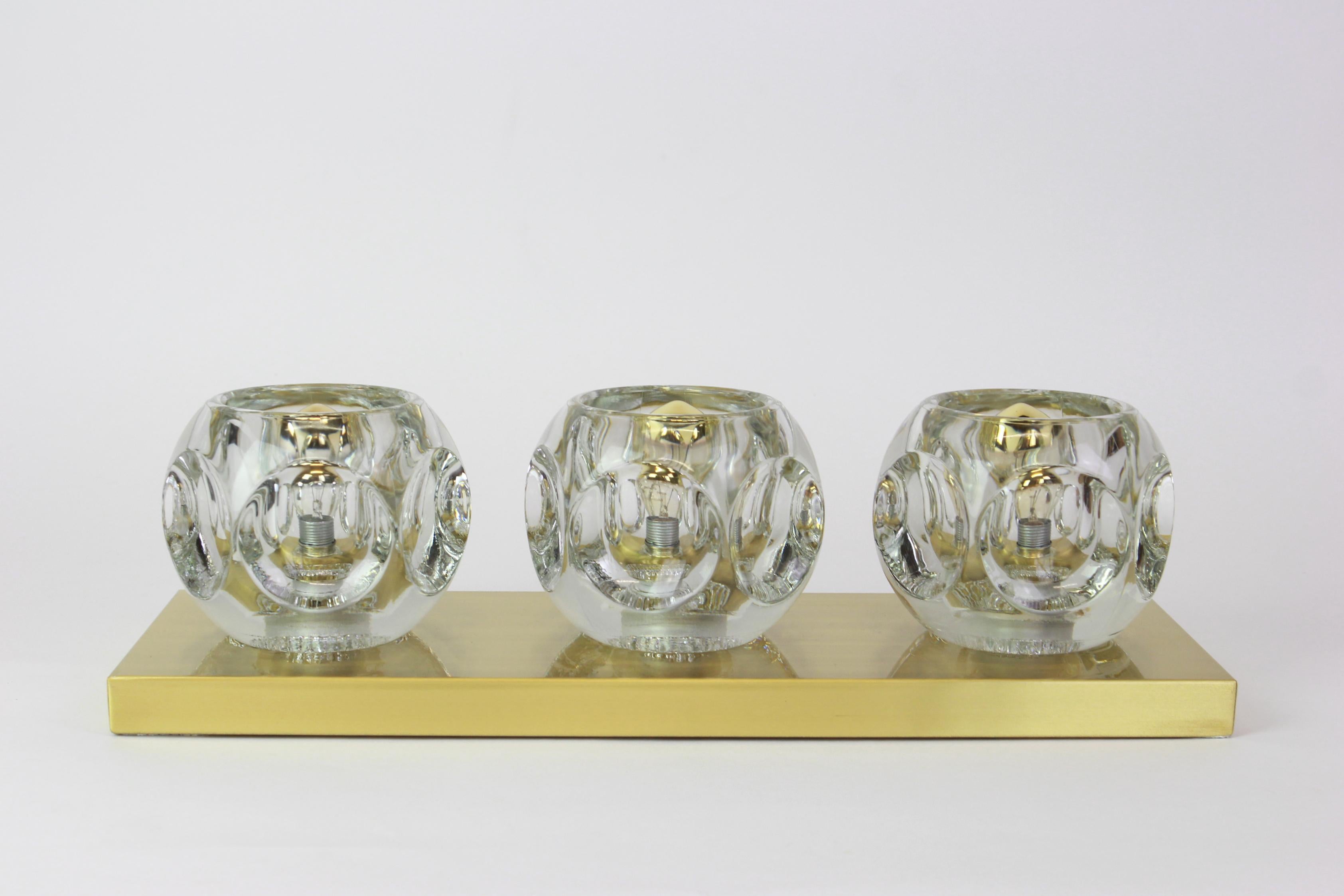 Pair of Crystal Glass Wall Sconces Design by Sciolari for Peill & Putzler In Good Condition In Aachen, NRW