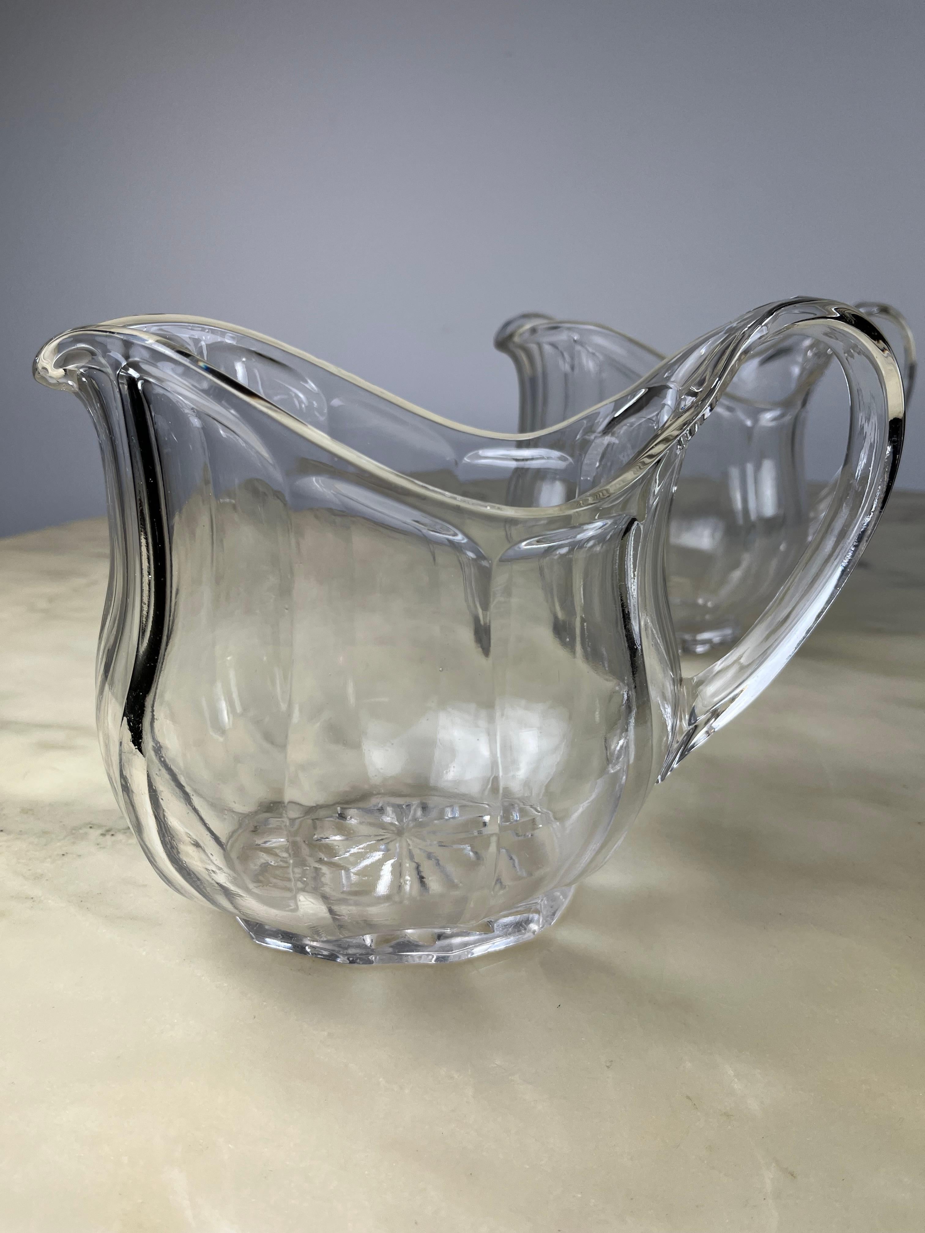 Ensemble de 2 cruches en cristal du milieu du siècle 1960 en vente 6