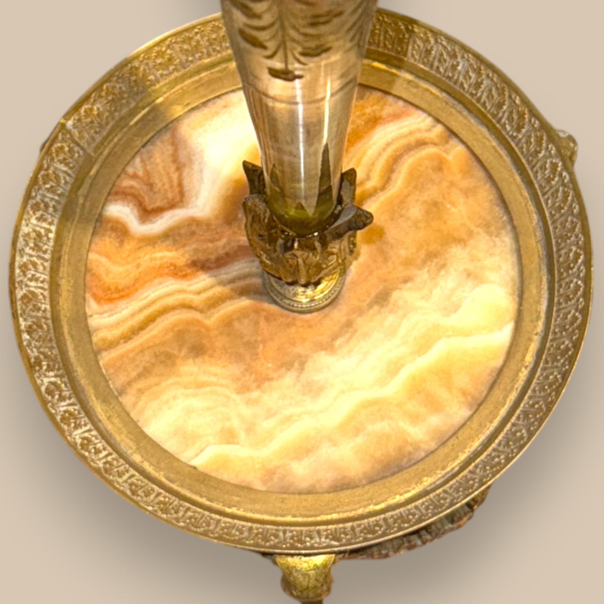 Paar Soliflores-Vasen aus Kristall auf Sockeln aus Bronze und Alabaster, 19. im Angebot 3