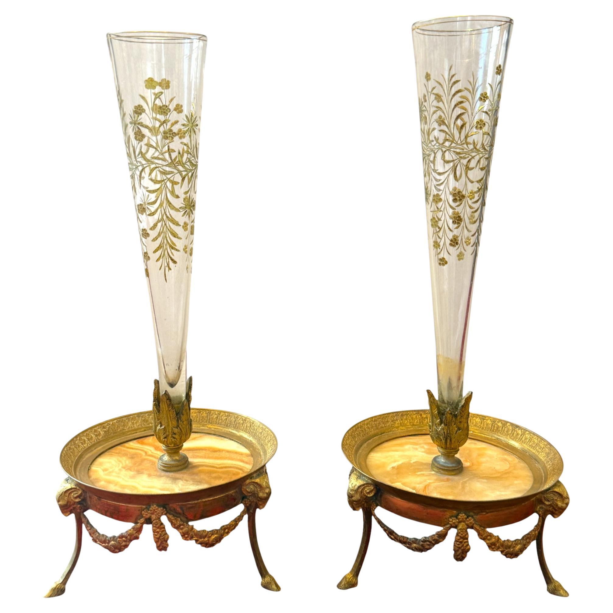 Pareja de jarrones Soliflor de cristal sobre bases de bronce y alabastro, S. XIX