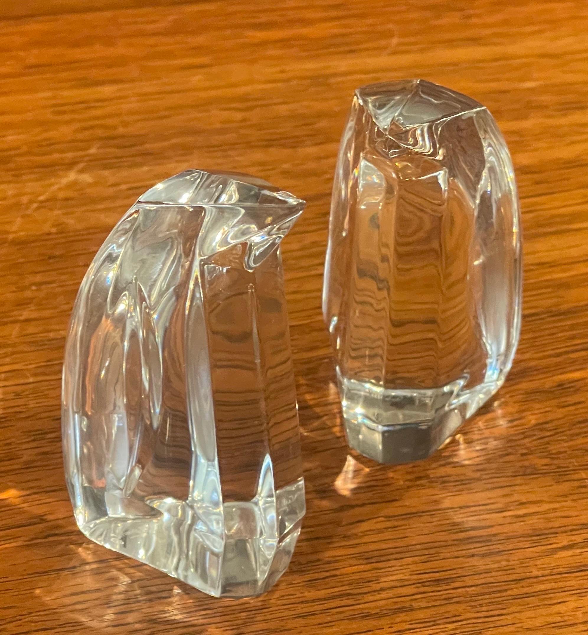 20th Century Pair of Crystal Stylized Penguin Sculptures by Val St. Lambert For Sale