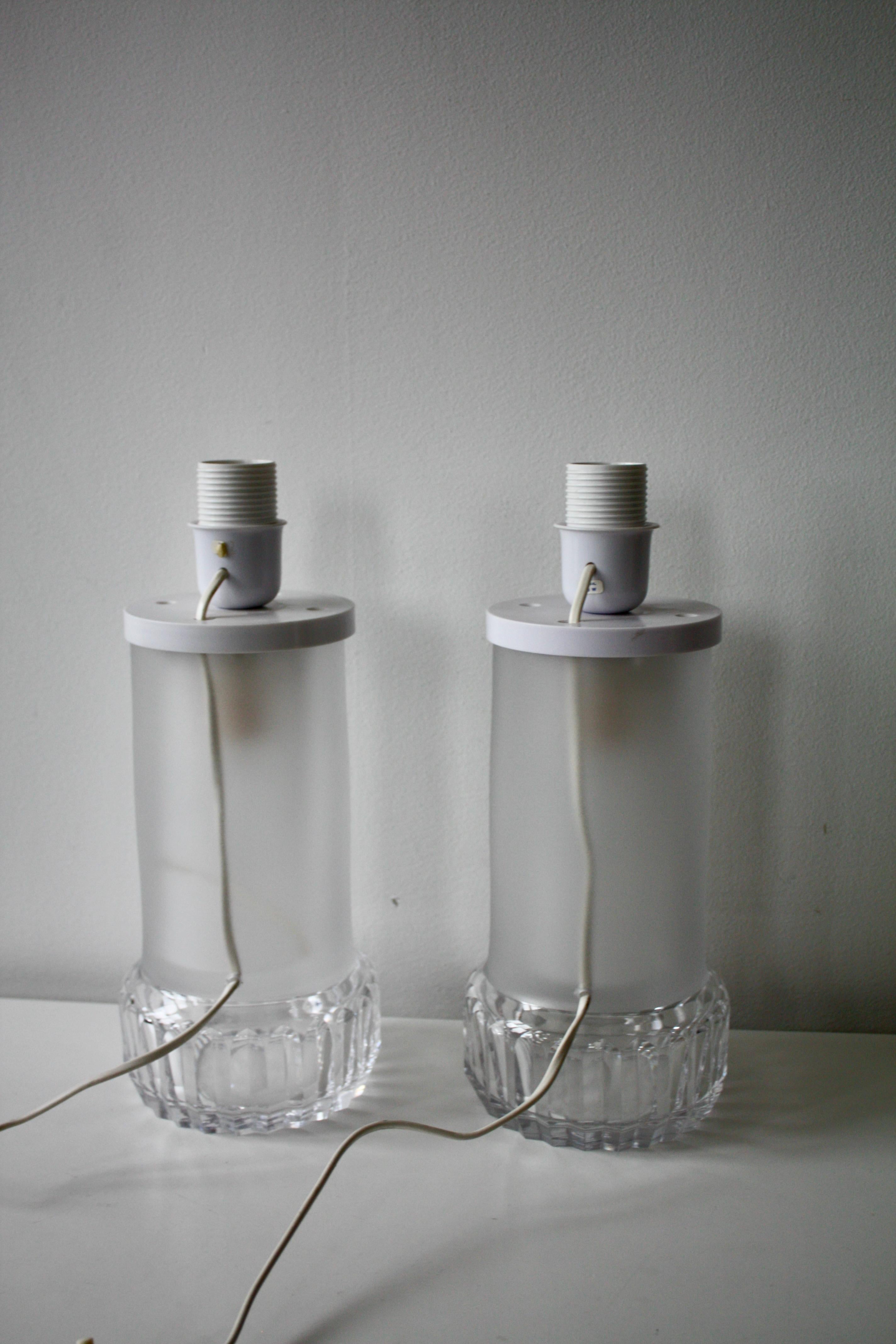 Fin du 20e siècle Paire de lampes de table en cristal par Ove Sandberg pour Kosta, Suède, années 70 en vente