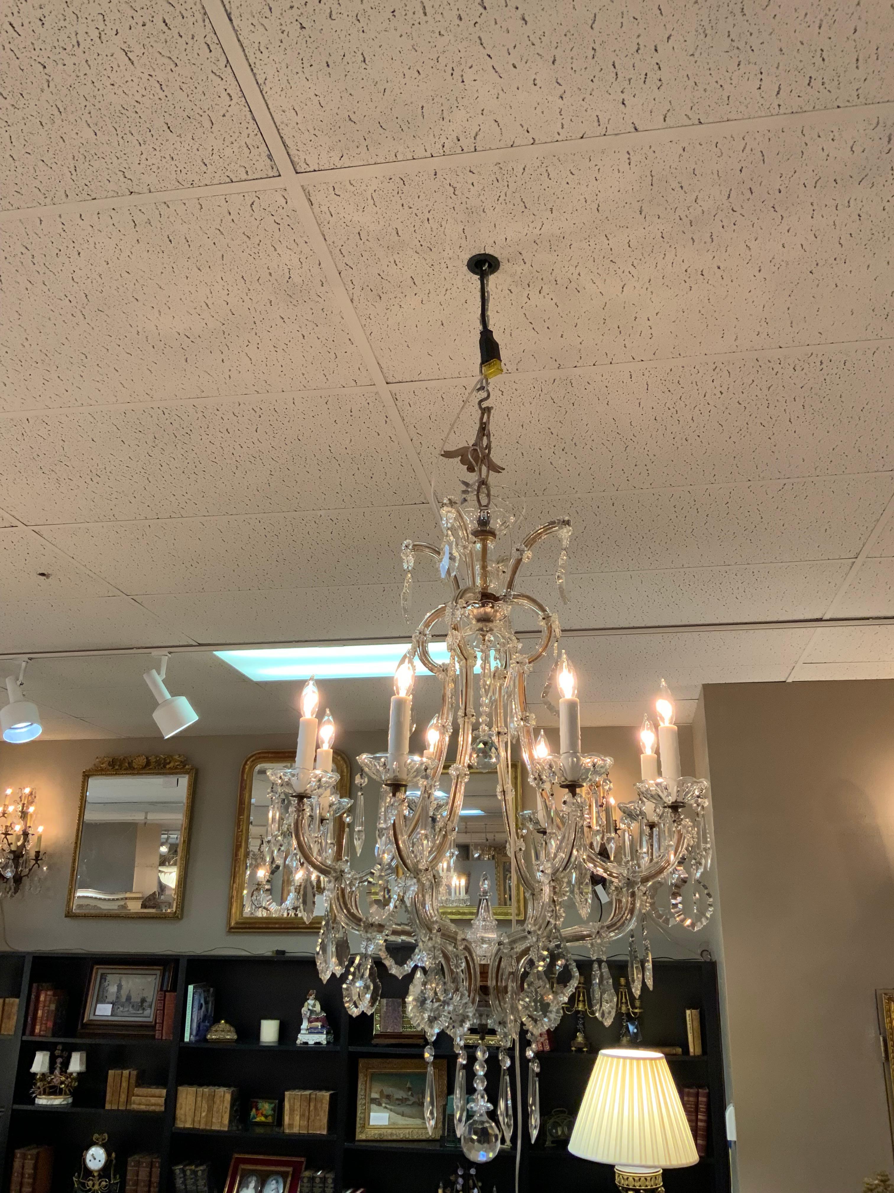 XX secolo Coppia di lampadari a otto luci in cristallo veneziano in vendita