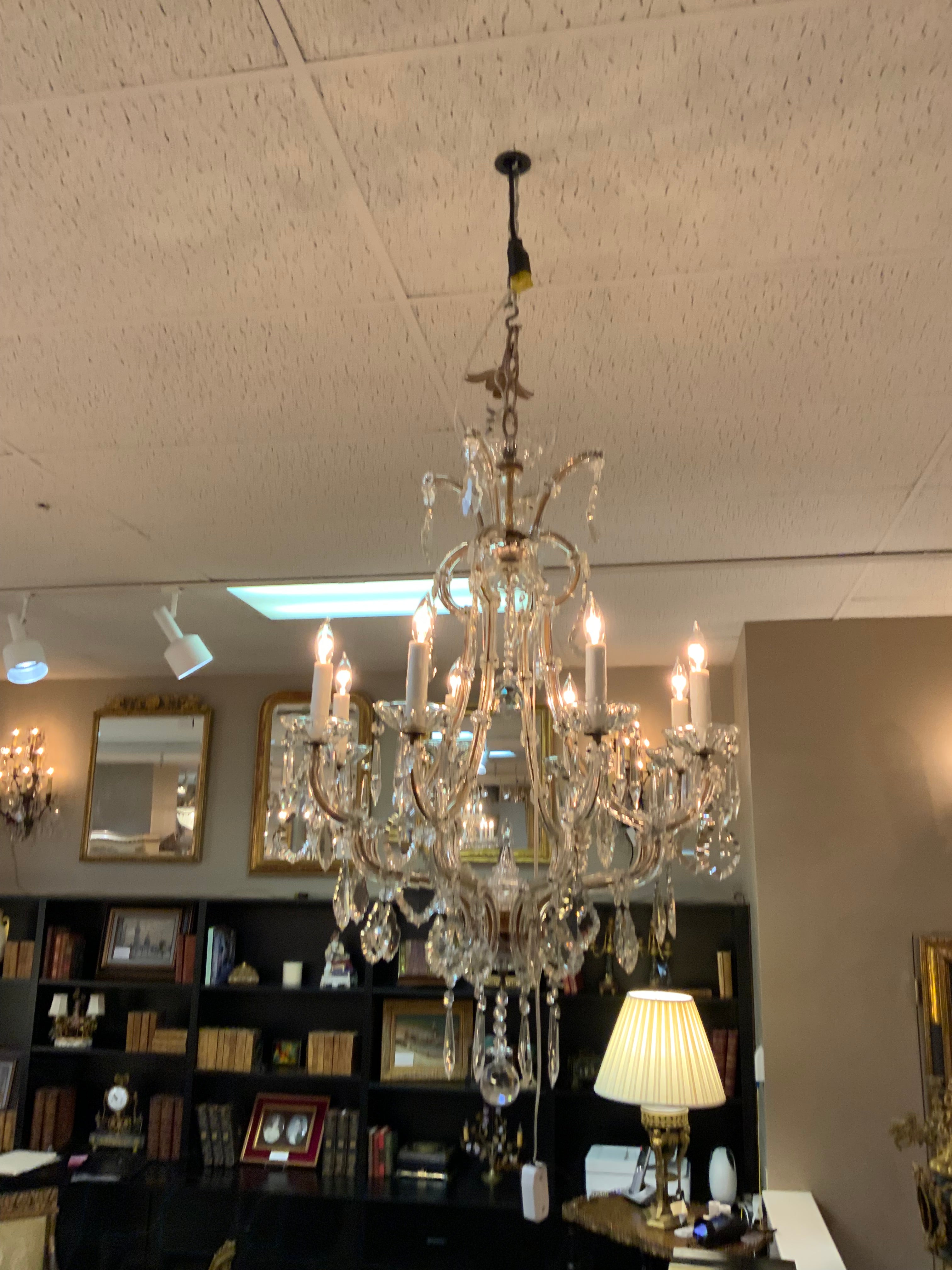 Coppia di lampadari a otto luci in cristallo veneziano