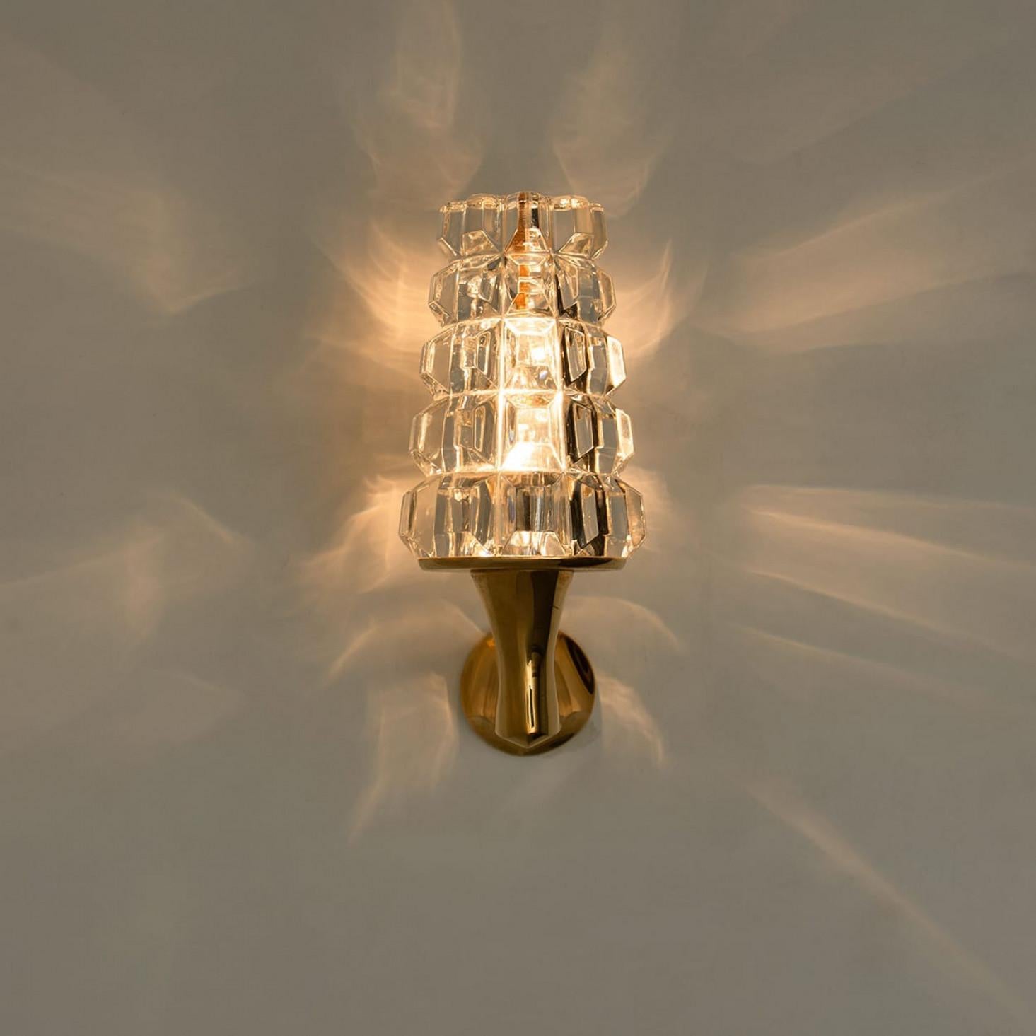 Pair of Crystall Wallsconce, France, Europe, 1970s Latón en venta
