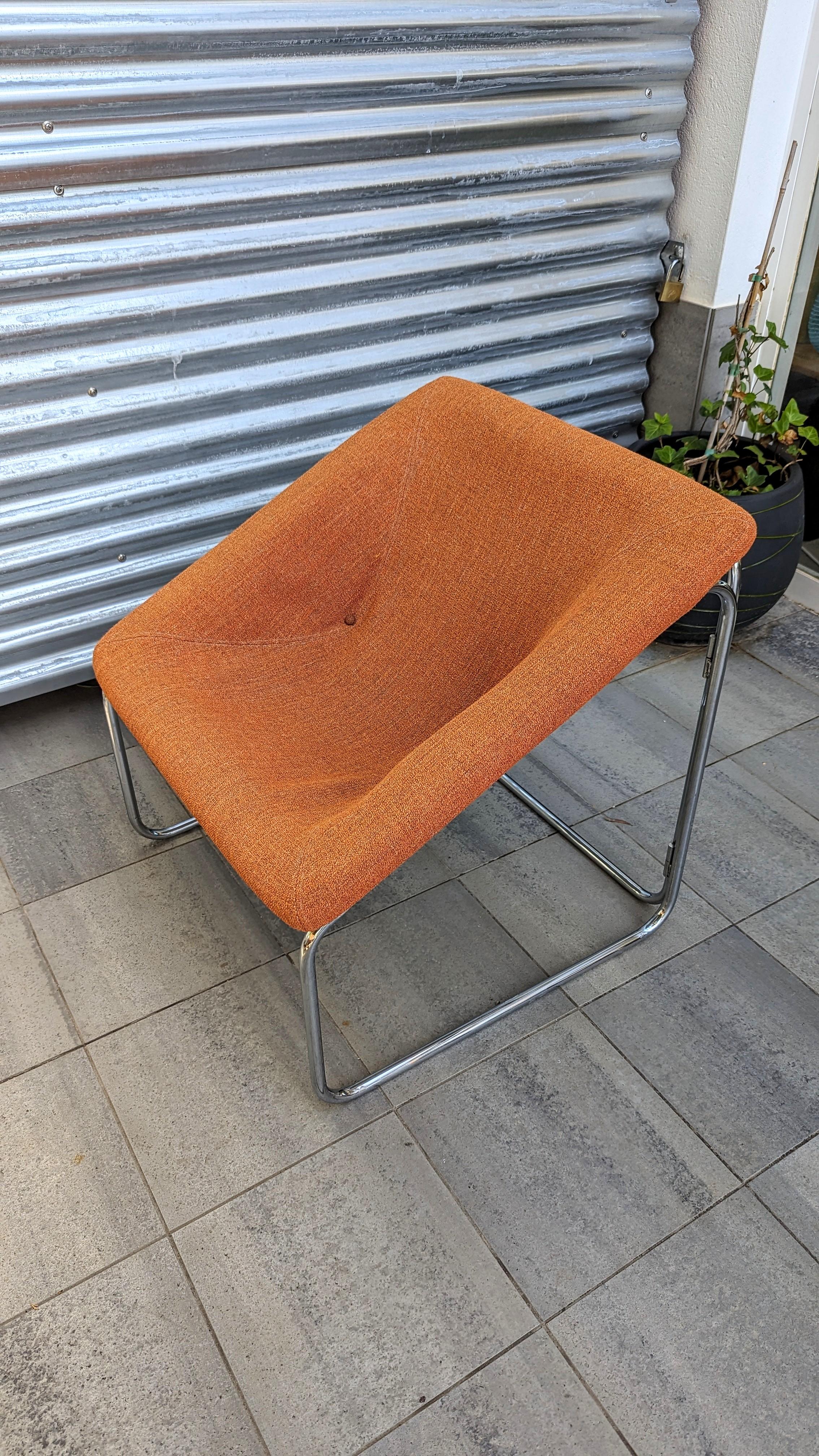Pair of Cubic Lounge Chairs, France 1970s For Sale 5