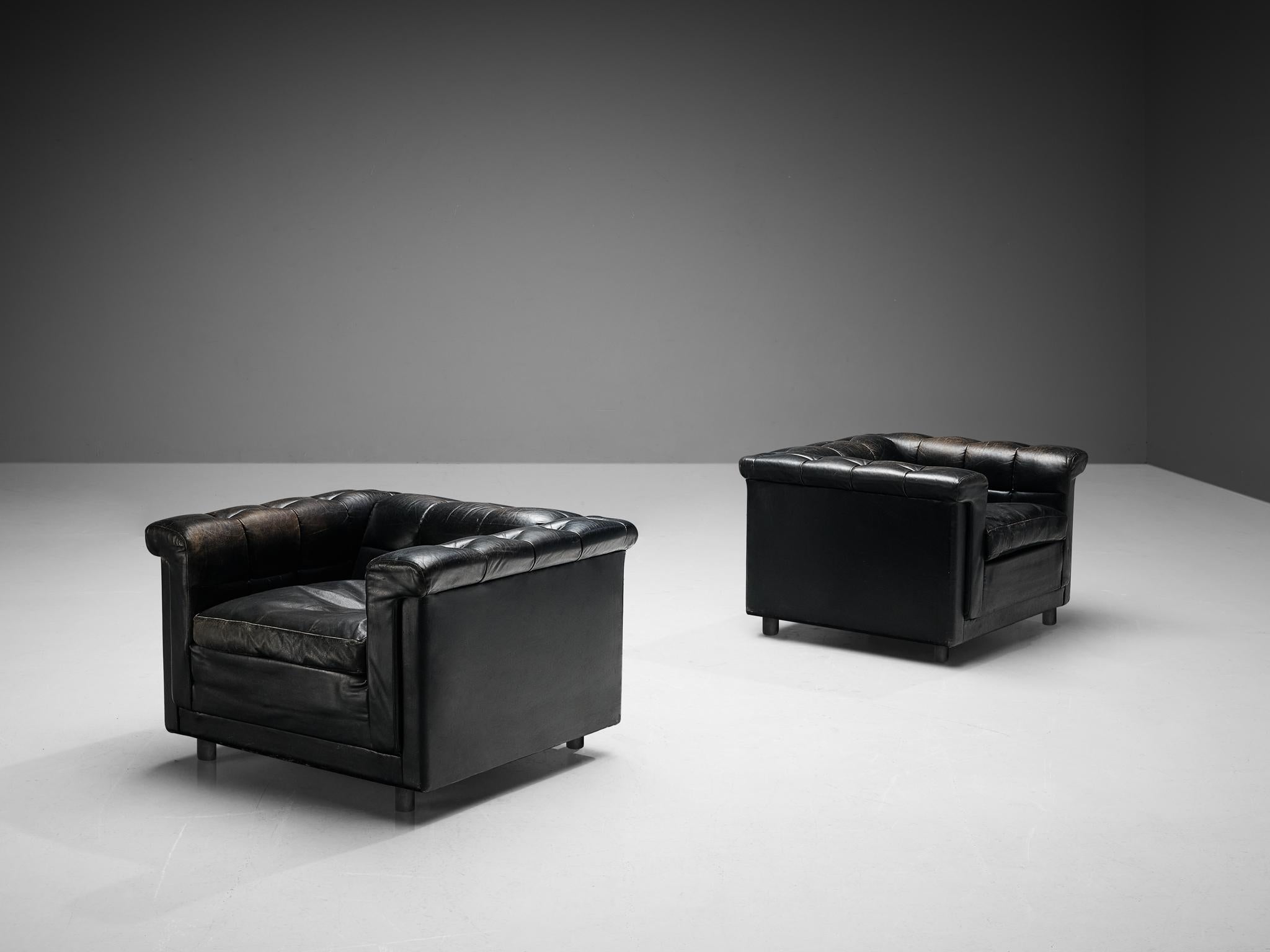 Pair of Cubic Lounge Chairs in Black Leather  For Sale 4