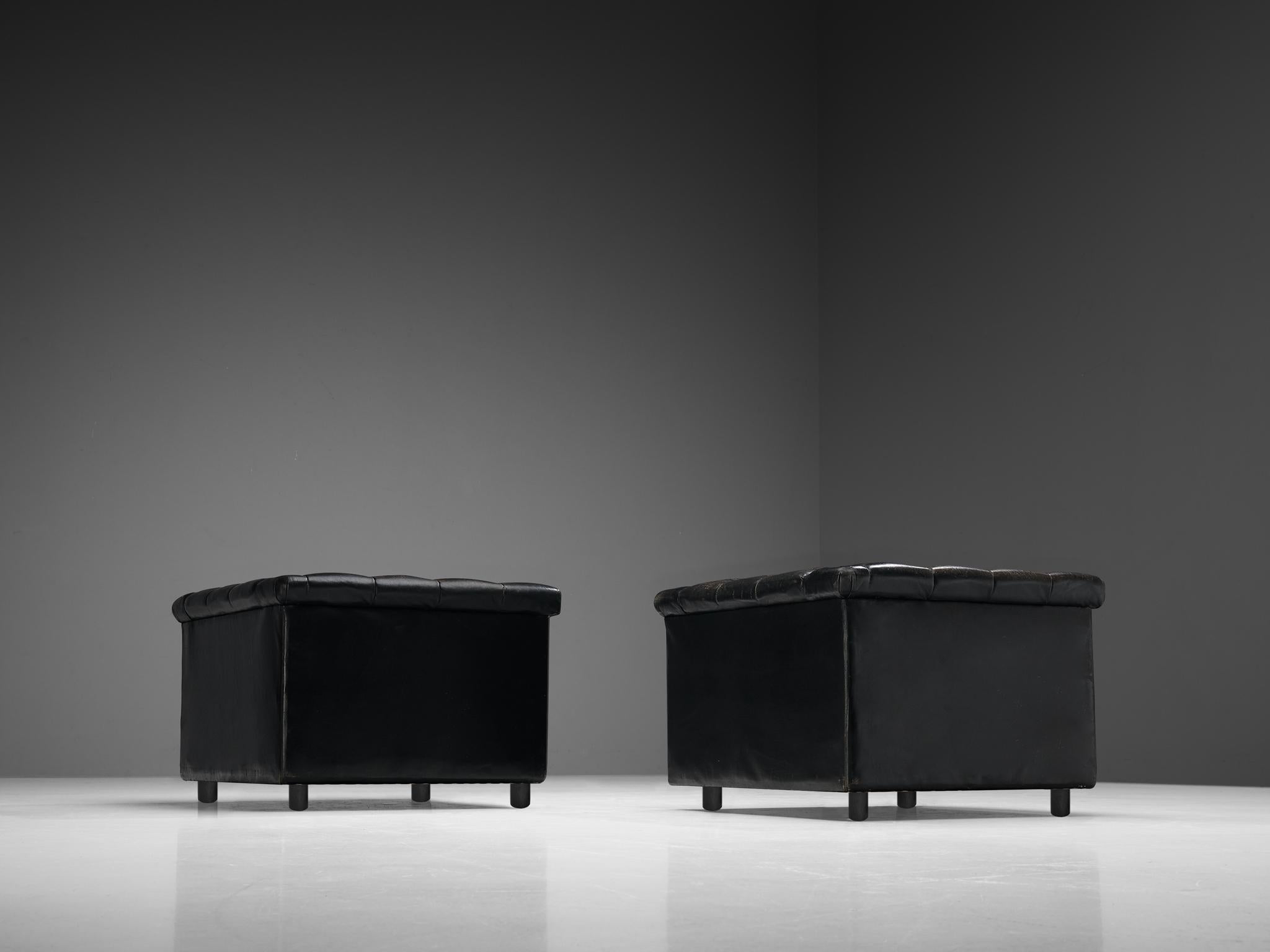 Coppia di sedie cubiche da salotto in pelle nera  In condizioni buone in vendita a Waalwijk, NL