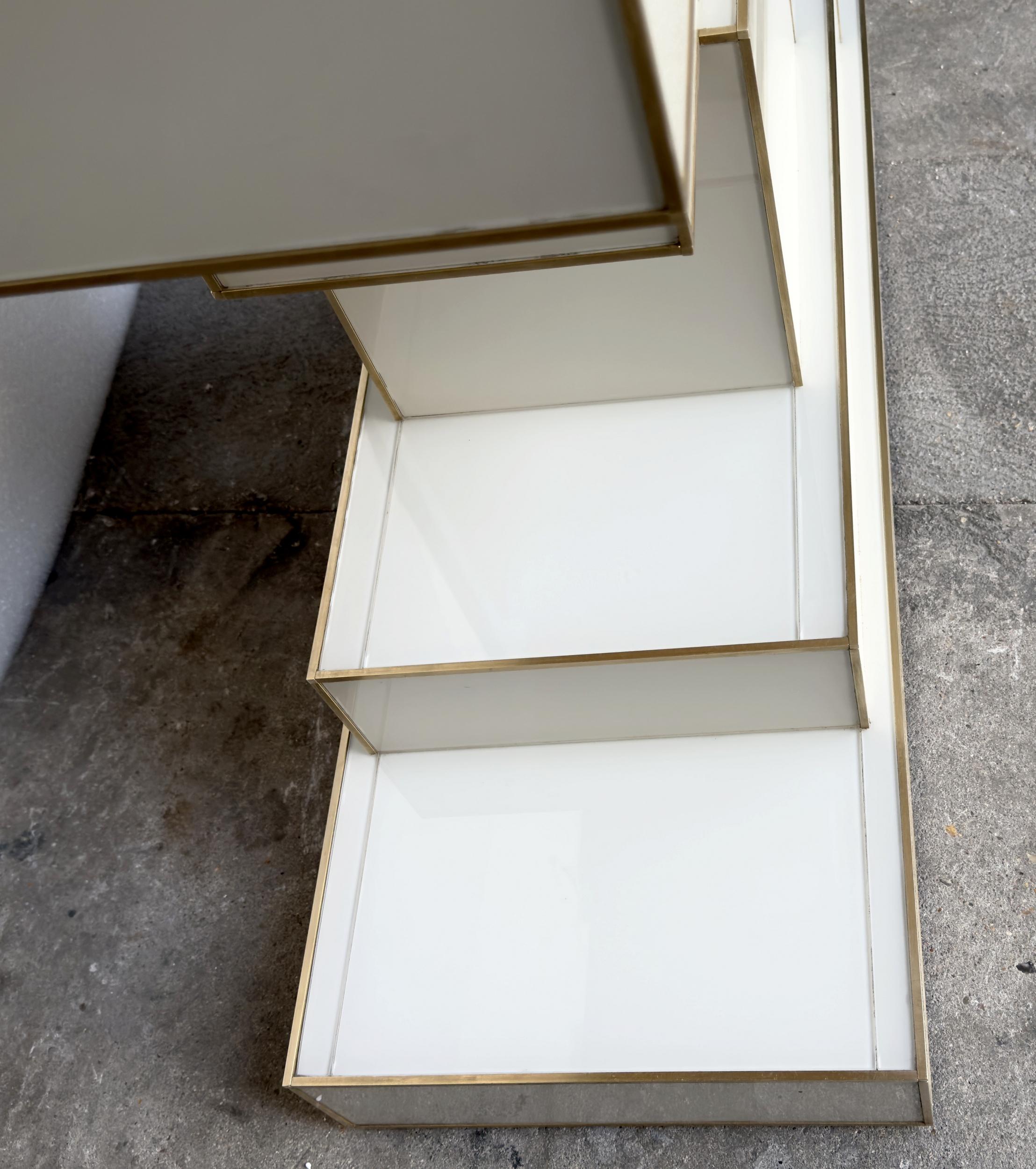 Pair of ‘cubist’ consoles in glass and brass Murano, Italy, circa 2020 For Sale 2