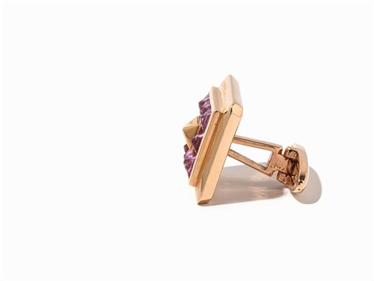 Modern Pair of Cufflinks with Pink Sapphires, 750 Rose Gold For Sale