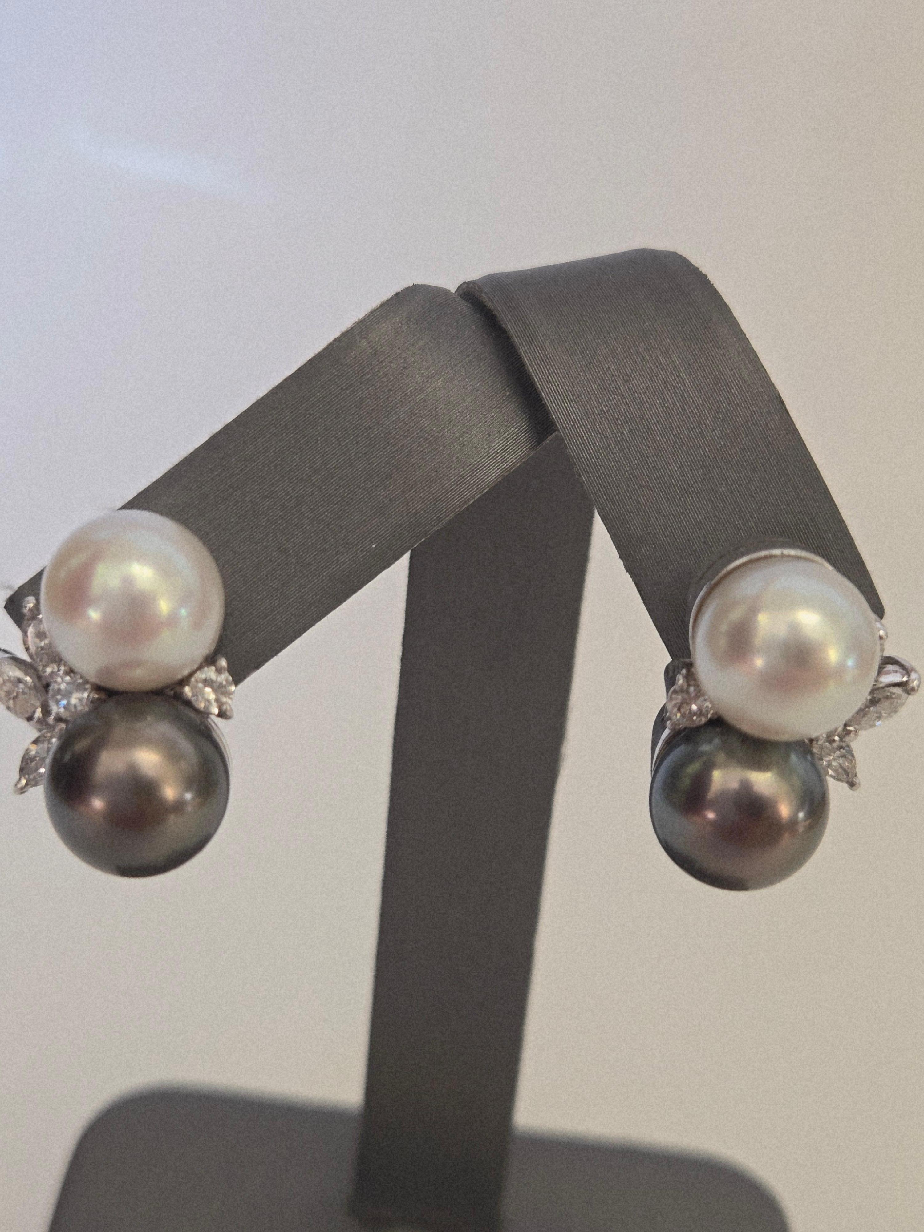 Coppia di orecchini di perle coltivate e diamanti 14K con anello di perle 18K abbinato in vendita 7