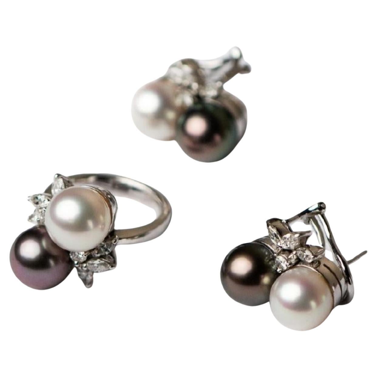 Coppia di orecchini di perle coltivate e diamanti 14K con anello di perle 18K abbinato in vendita