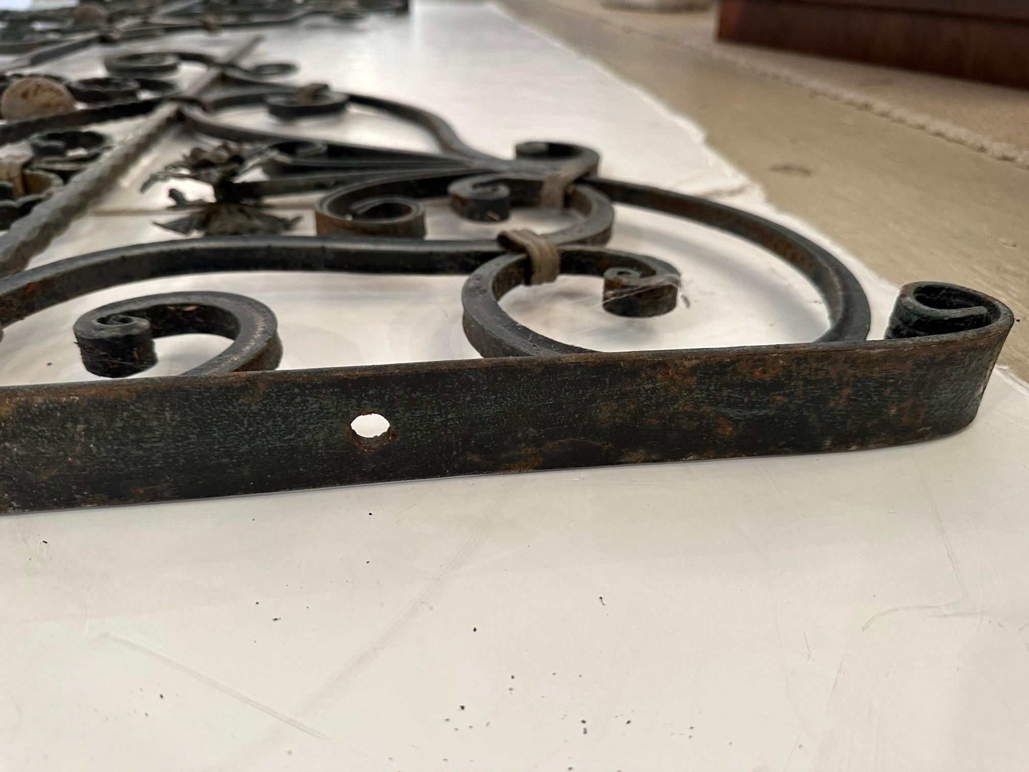American Pair of Curlicue Decorative Cast Iron Panels Brackets