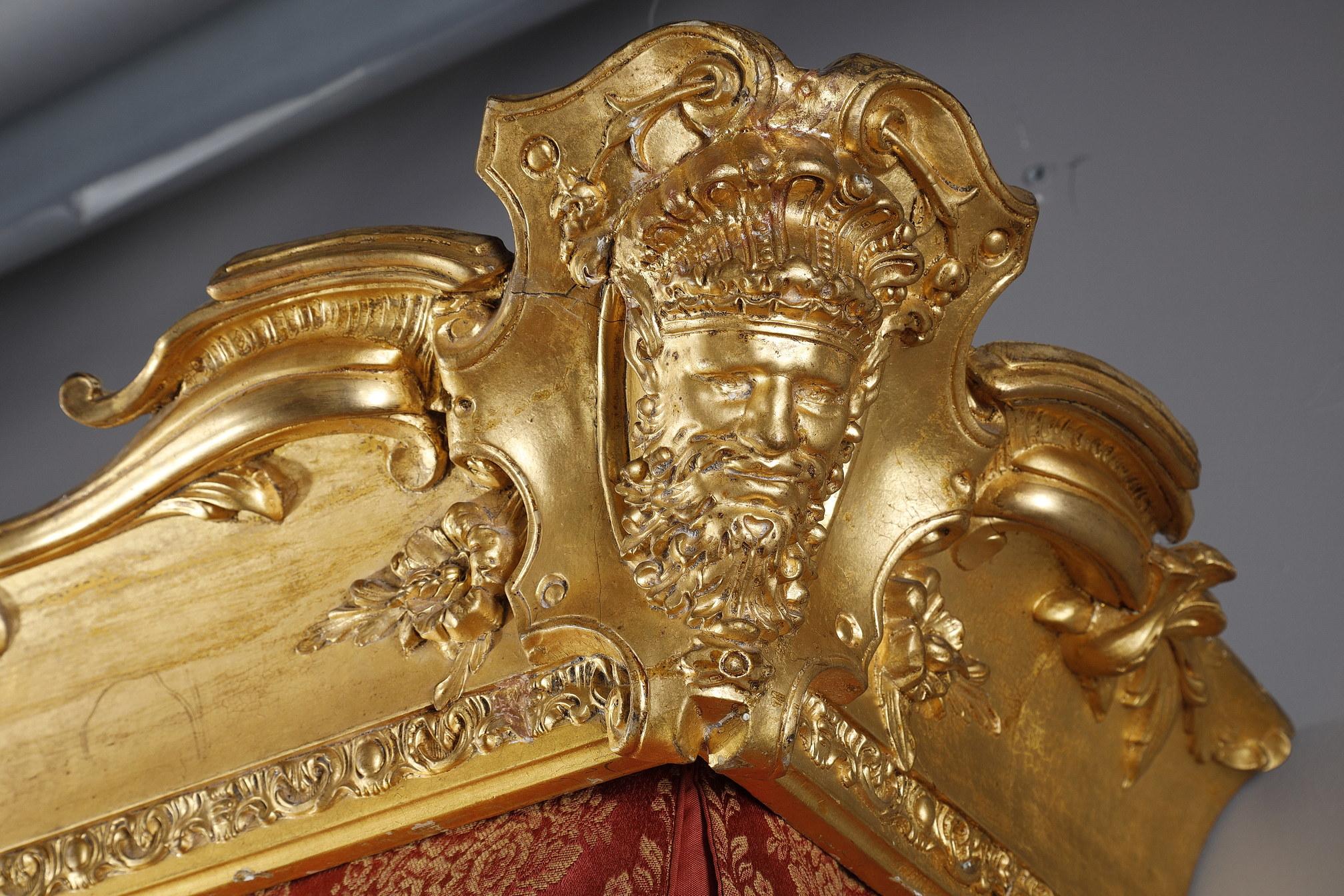 Pair of Curtains and Valance in Red Brocade with Gilded Wood Railing 4