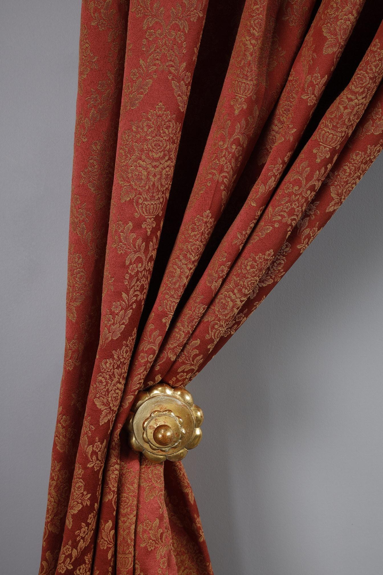 Pair of Curtains and Valance in Red Brocade with Gilded Wood Railing 7