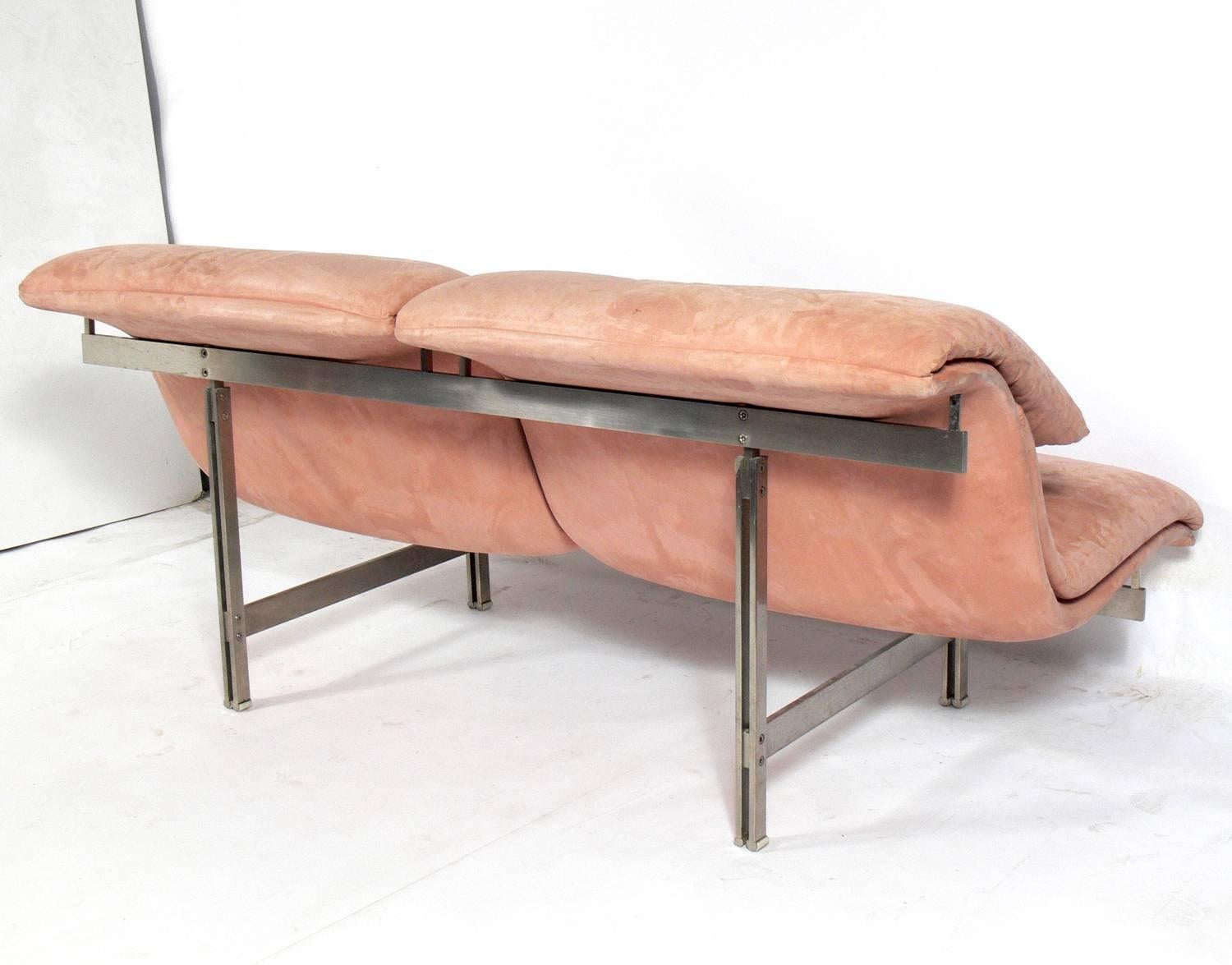 Mid-Century Modern Pair of Curvaceous Italian Sofas or Settees by Saporiti
